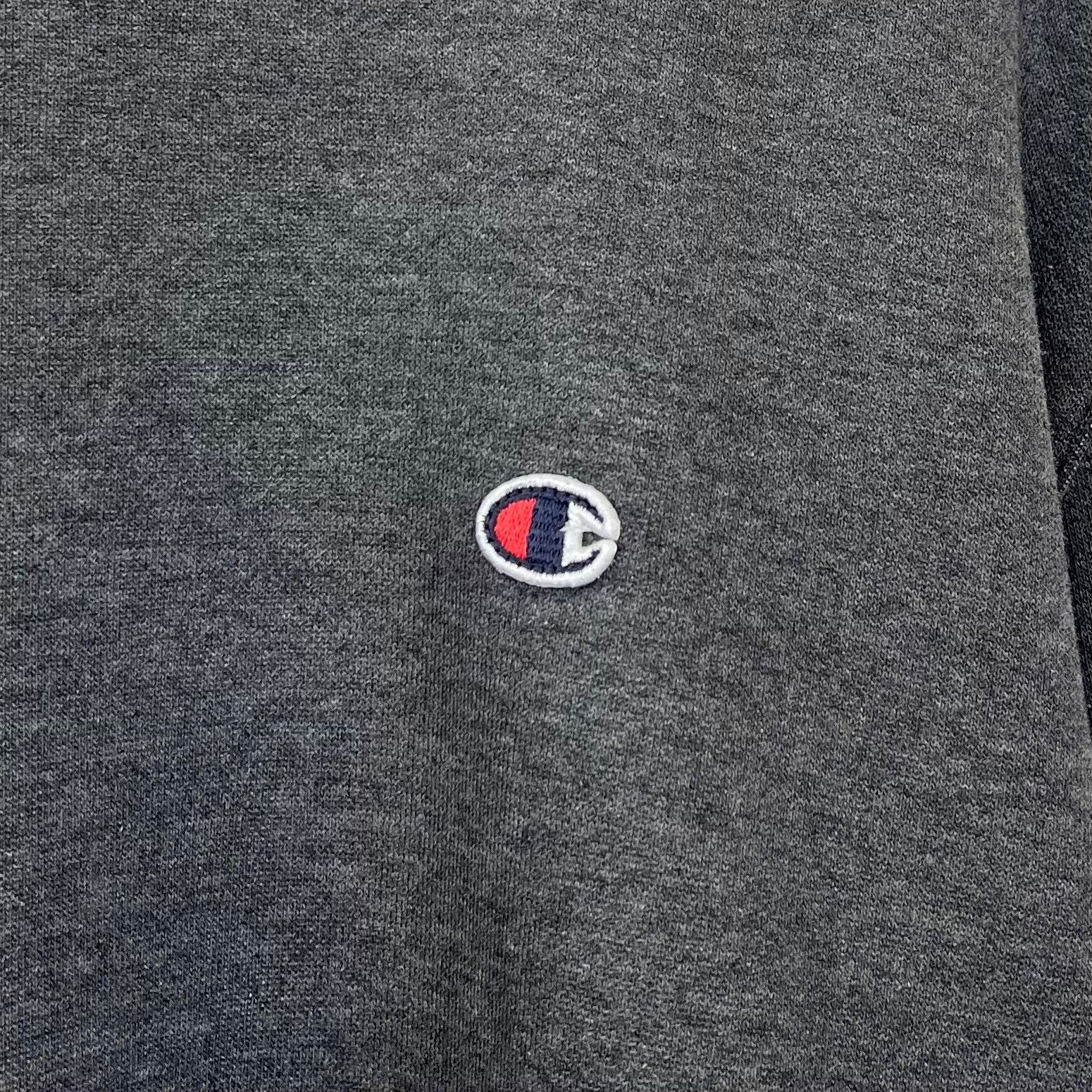Champion Small Logo Sweater L - Vinverse