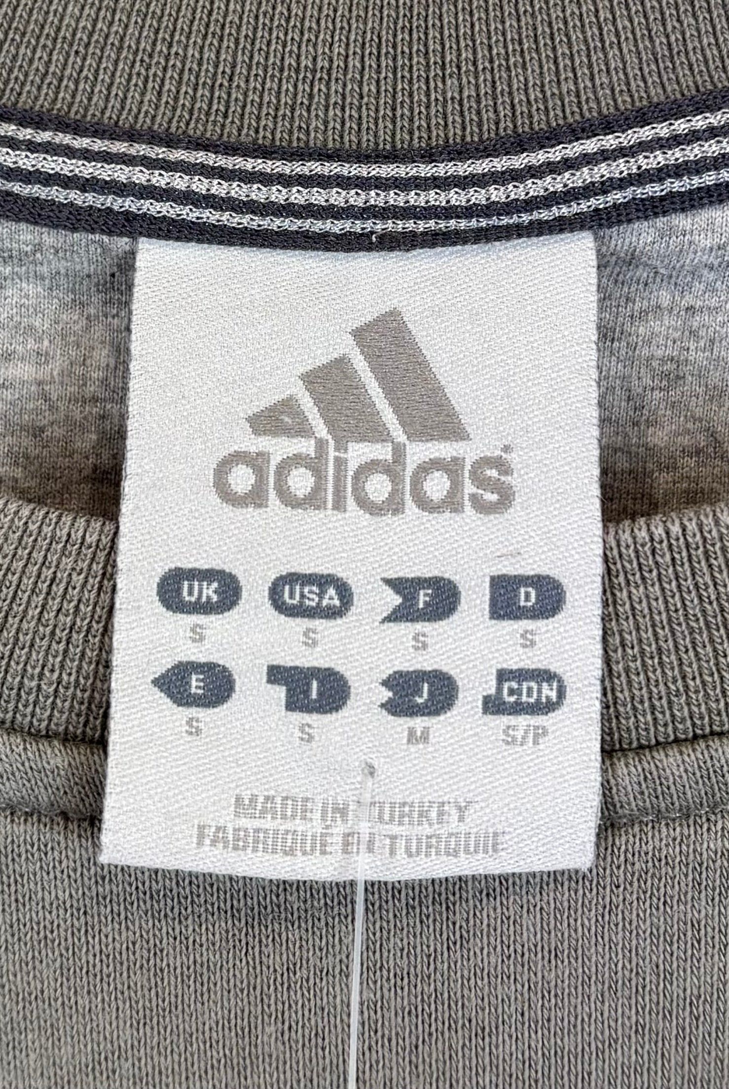 Adidas - Vinverse