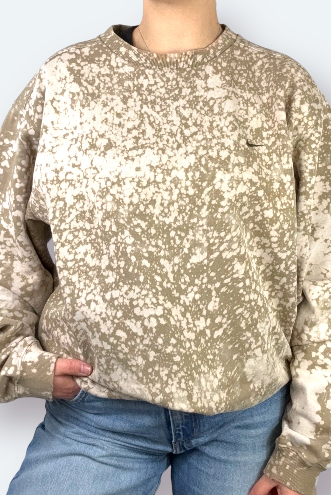 Nike 2000s Y2K Re:Bleach Sweater Distressed M - Vinverse