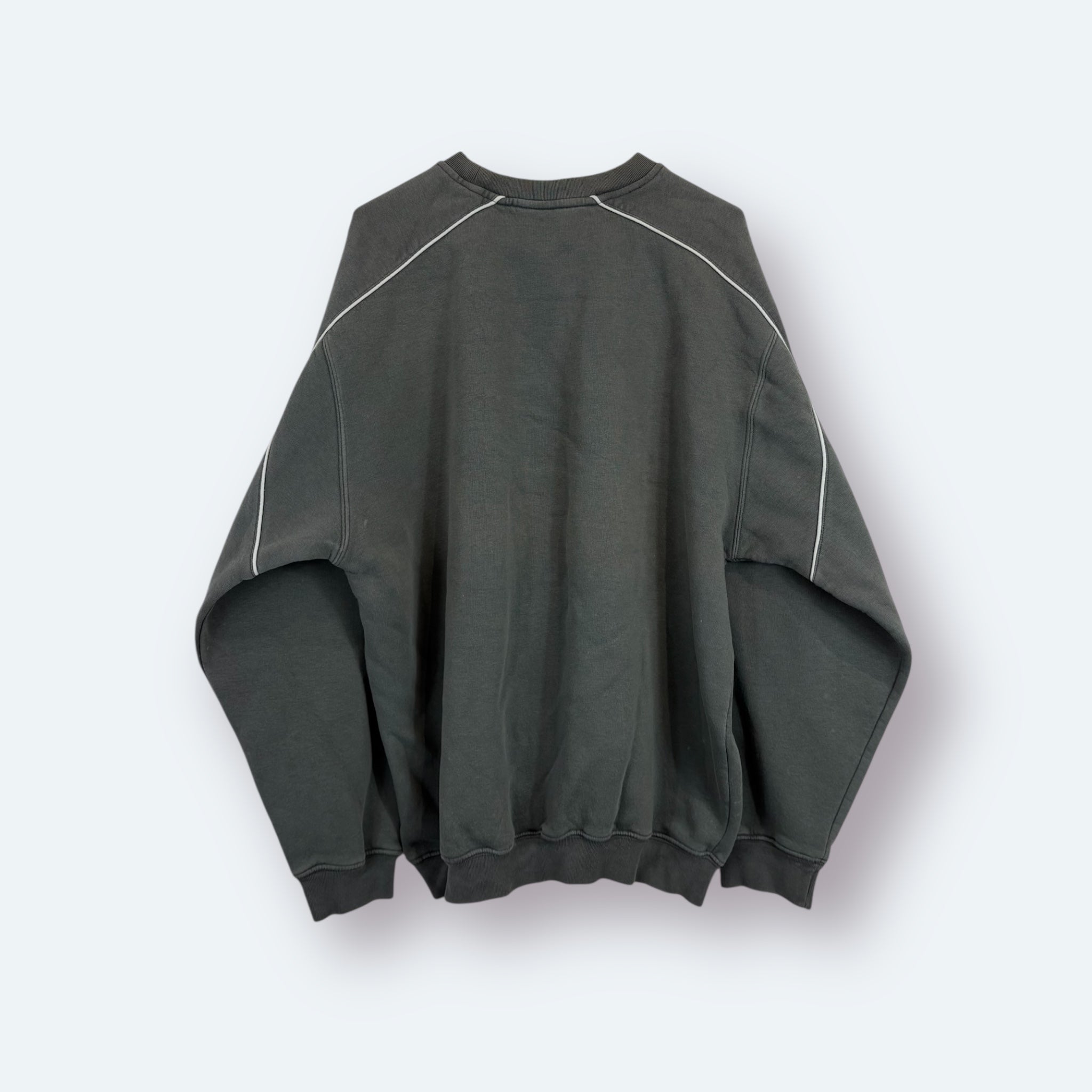 Adidas 2003 Big Logo Y2K Sweater L - Vinverse