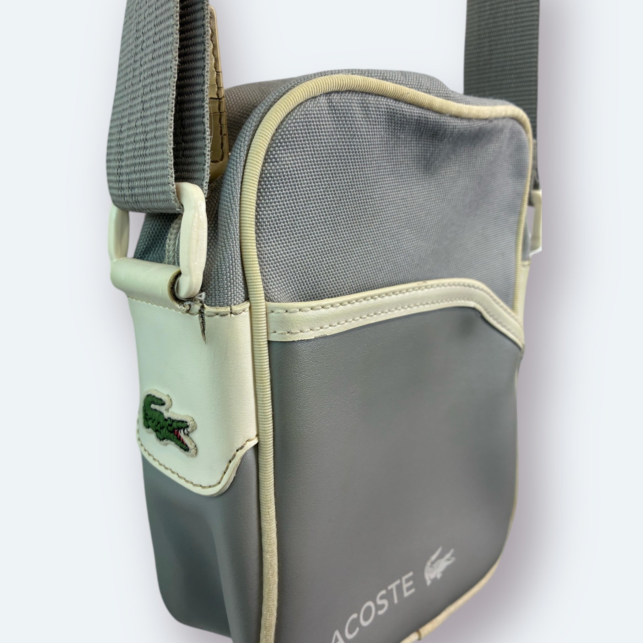 Lacoste Umhängetasche - Vinverse