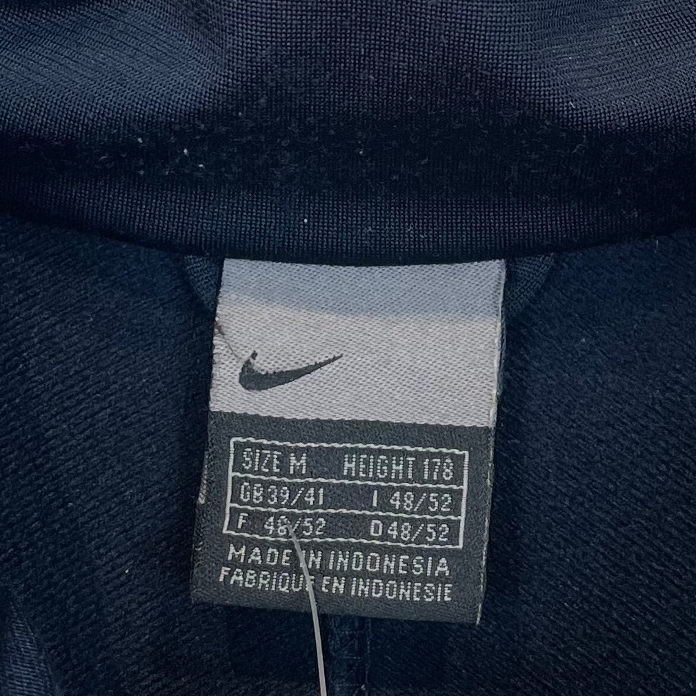 Nike Athletic Trainingsjacke Small Logo bestickt M - Vinverse