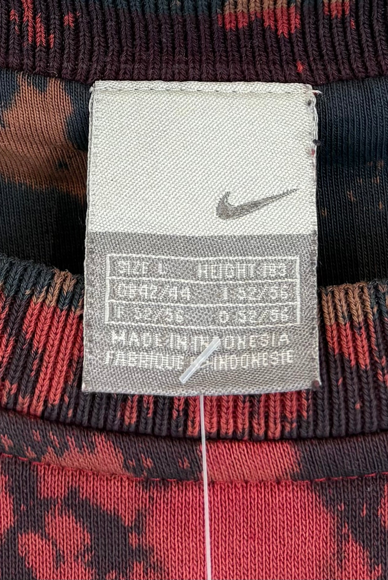 Nike Sweater 2000s Y2K Re:Bleach L - Vinverse