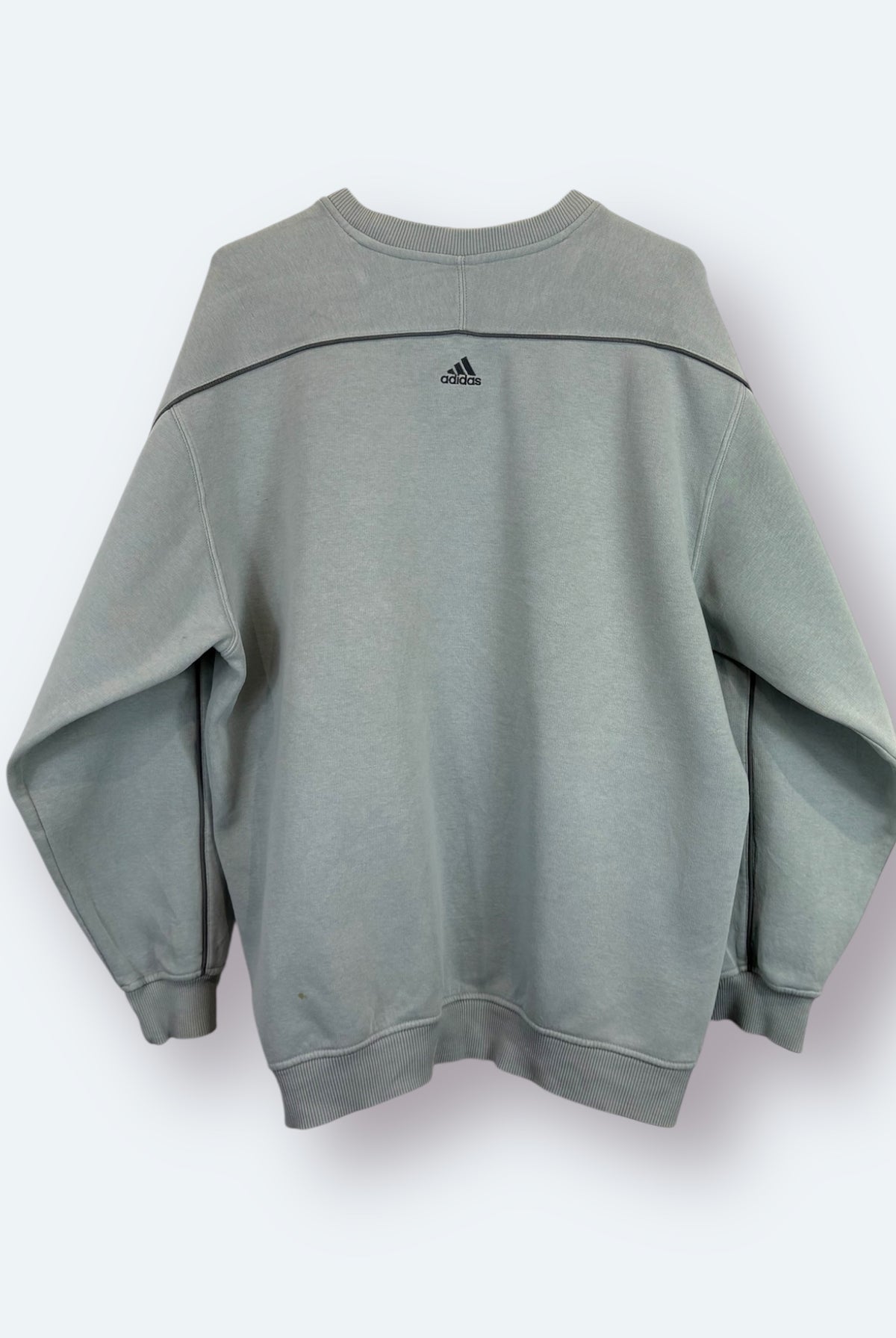 Adidas - Vinverse