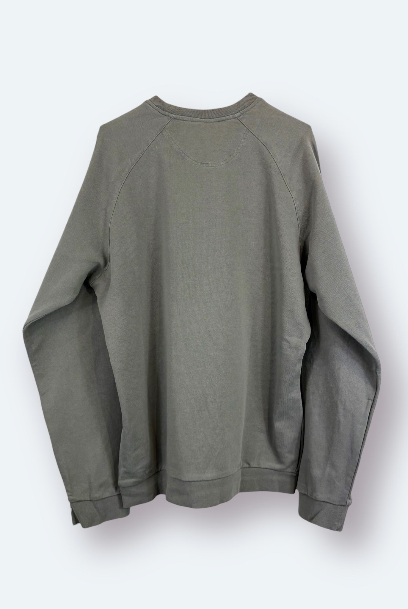 Adidas - Vinverse