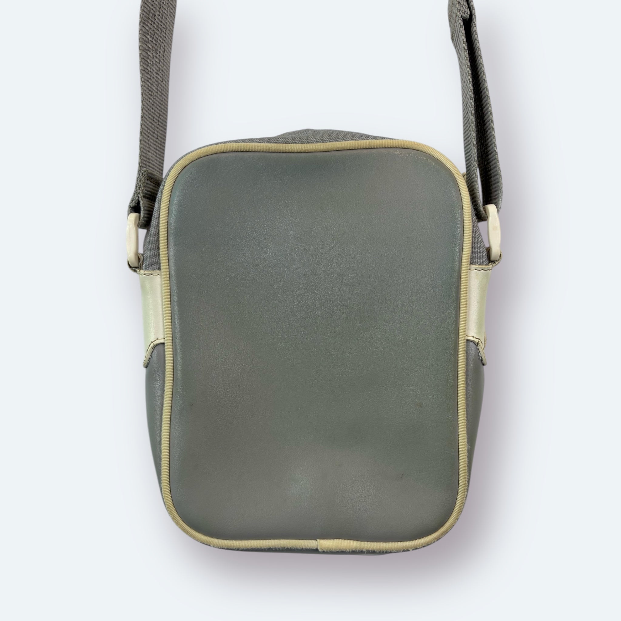 Lacoste Umhängetasche - Vinverse