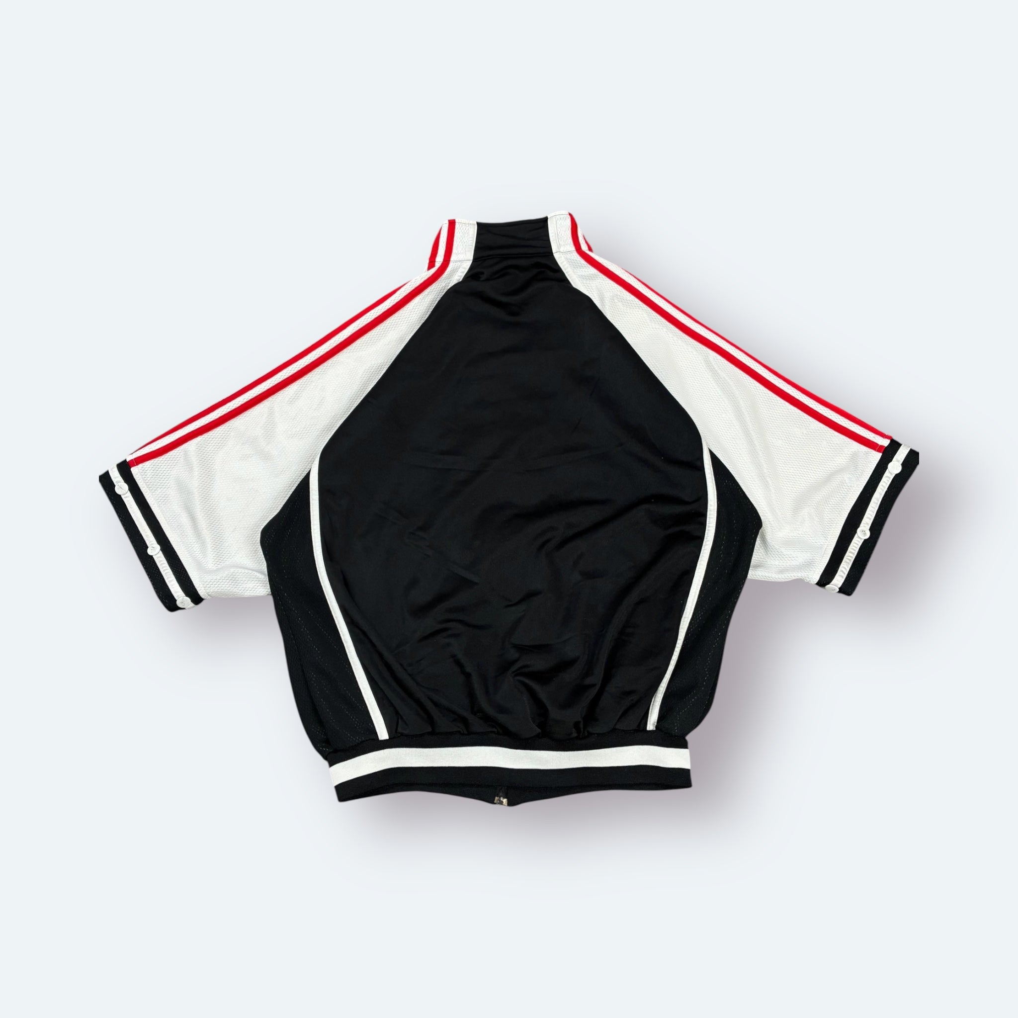 Adidas - Vinverse