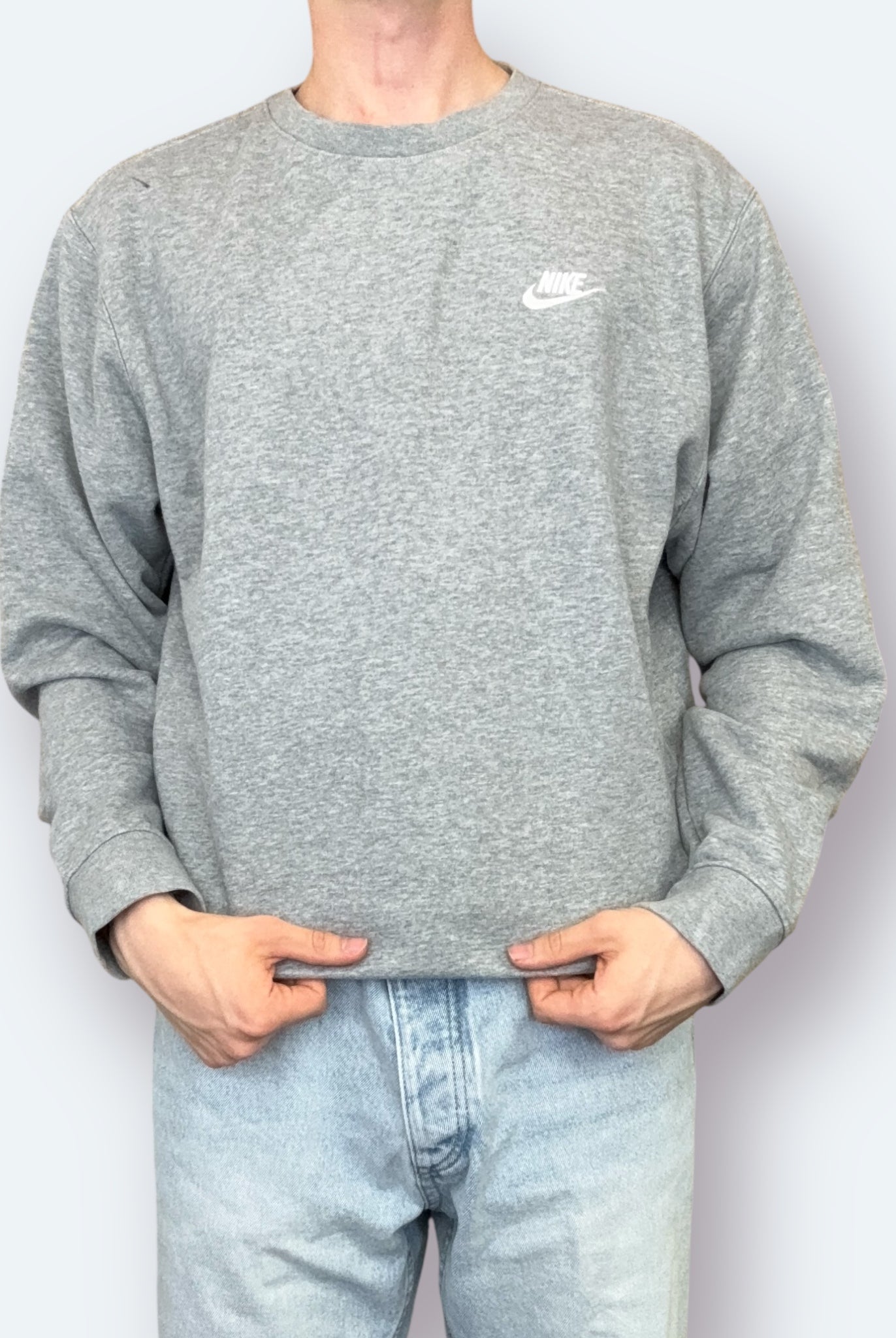 Nike Sweater bestickt Grau M - Vinverse