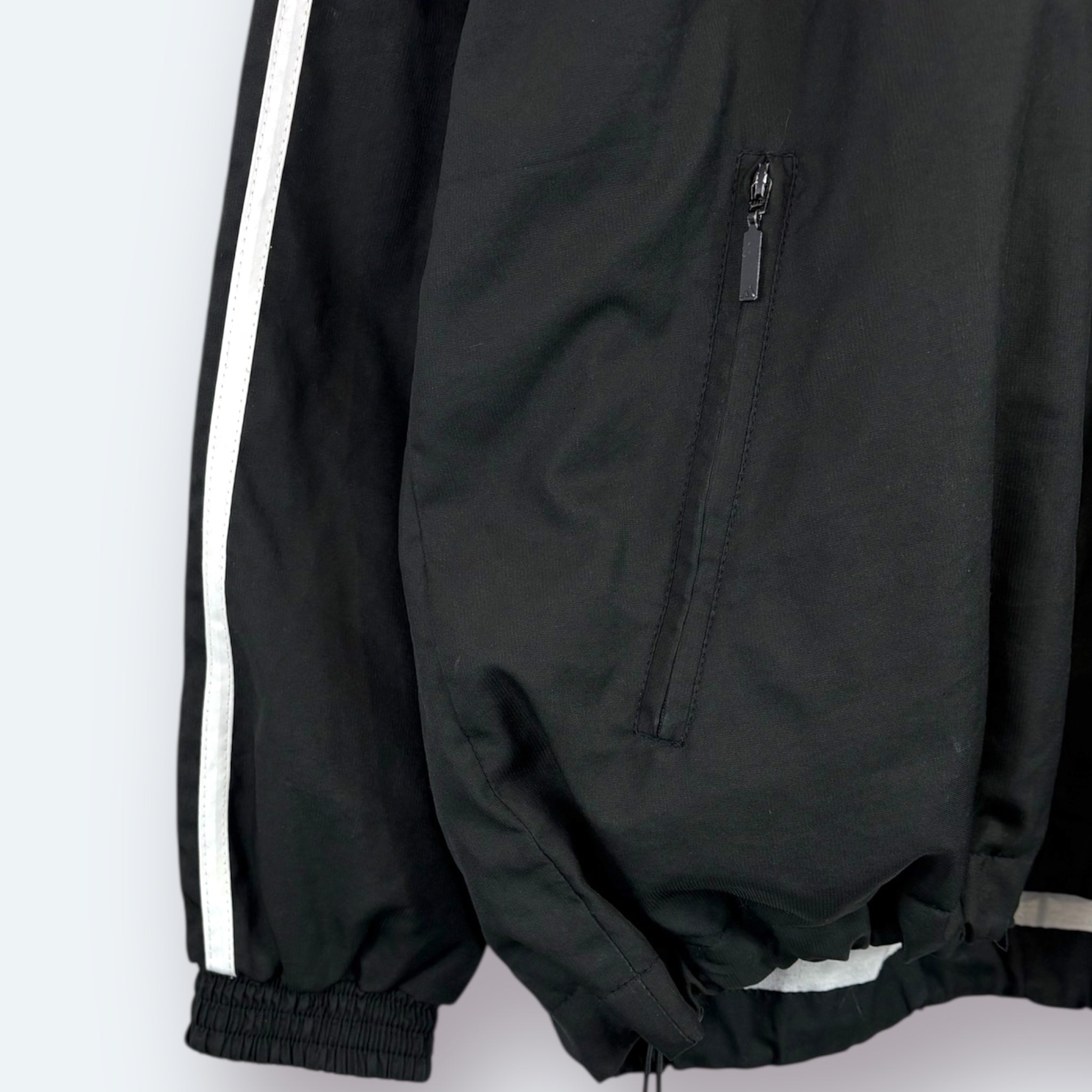 Adidas - Vinverse