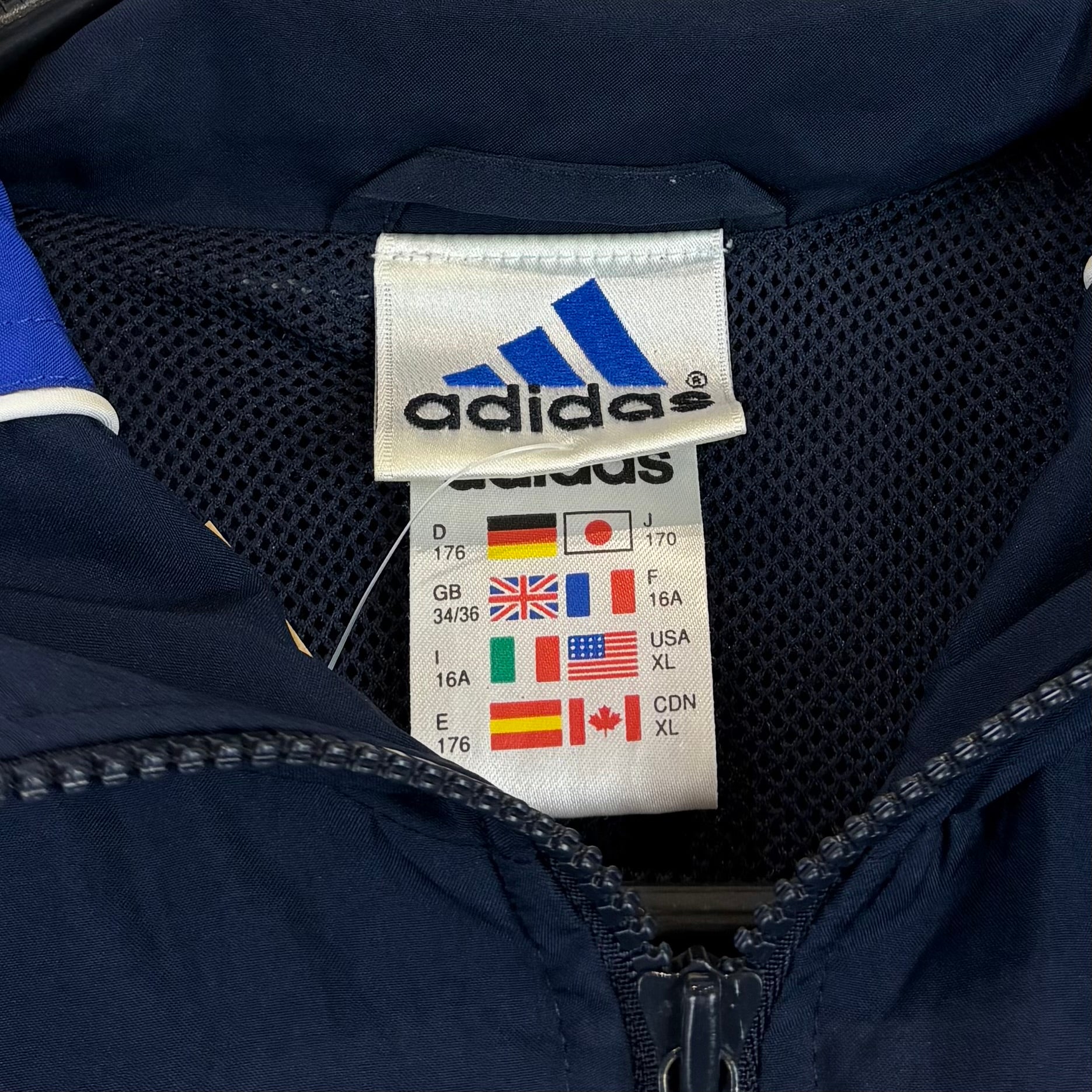Adidas - Vinverse