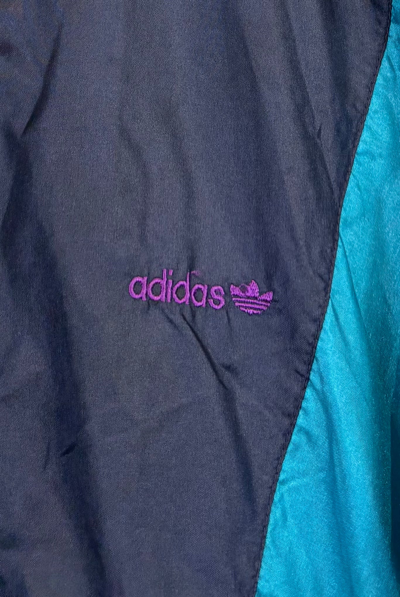 Adidas - Vinverse