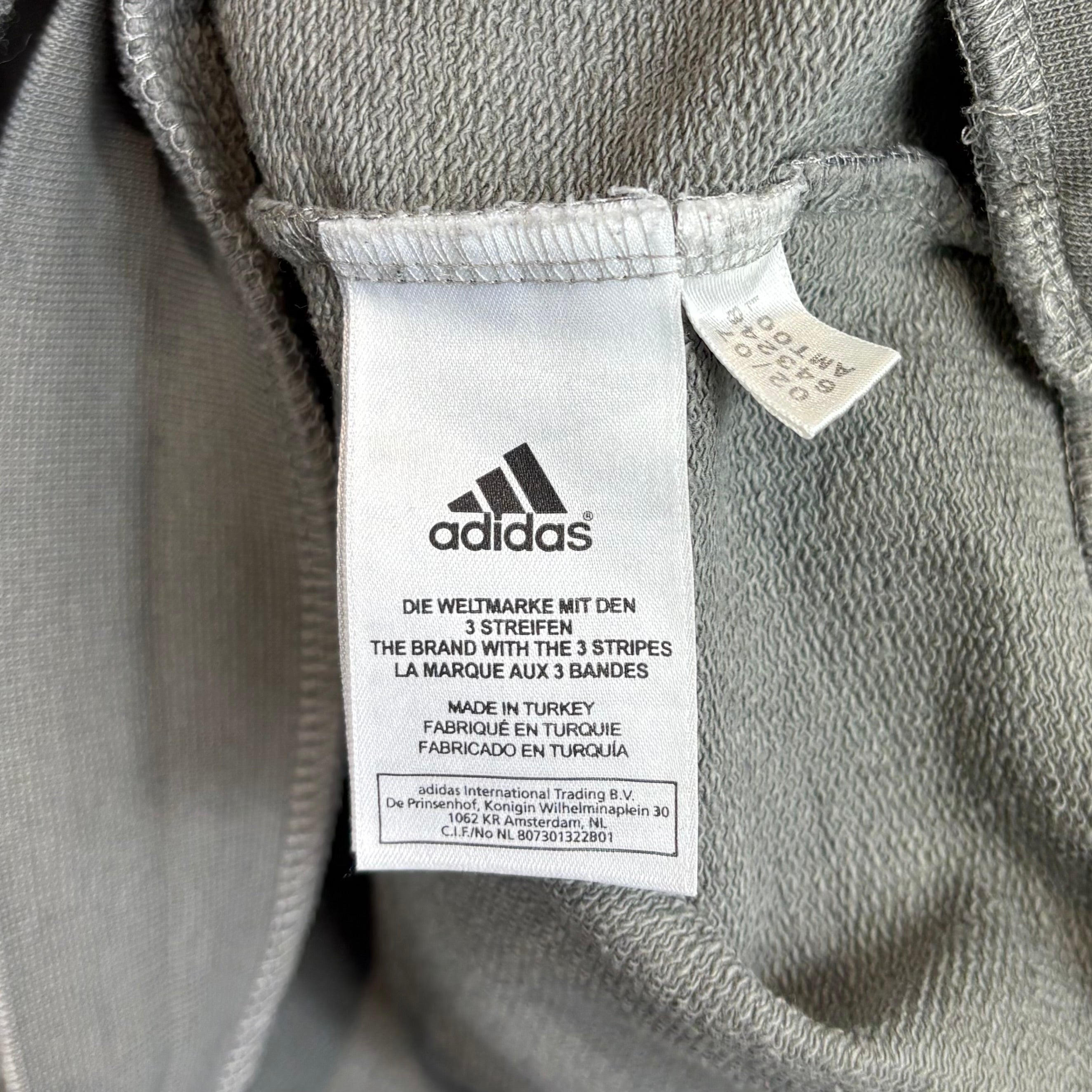 Adidas - Vinverse
