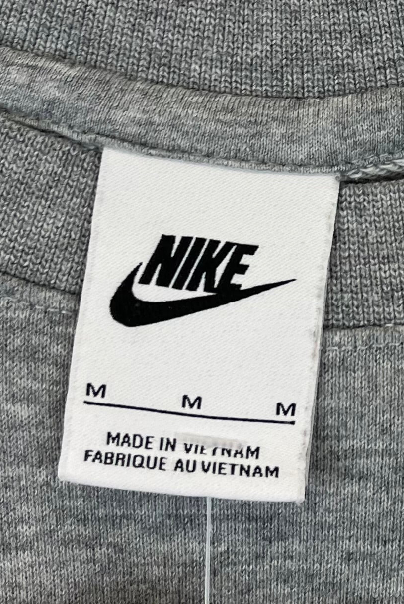 Nike Sweater bestickt Grau M - Vinverse