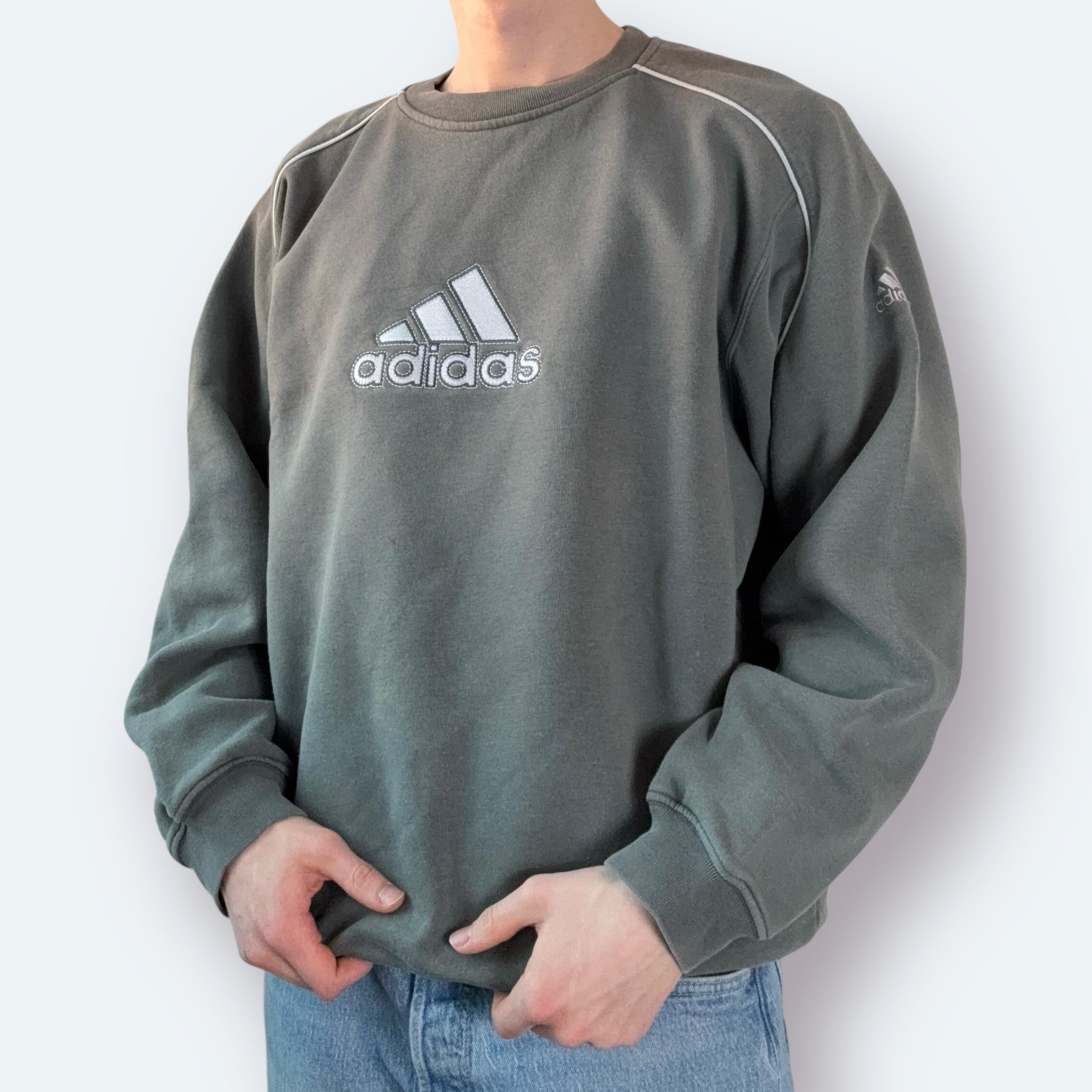 Adidas 2003 Big Logo Y2K Sweater L - Vinverse