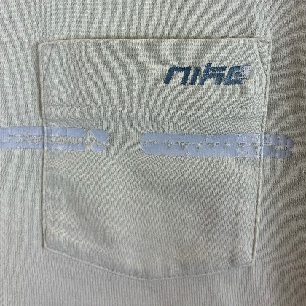 Nike 2000er T-Shirt mit Brusttasche M - Vinverse