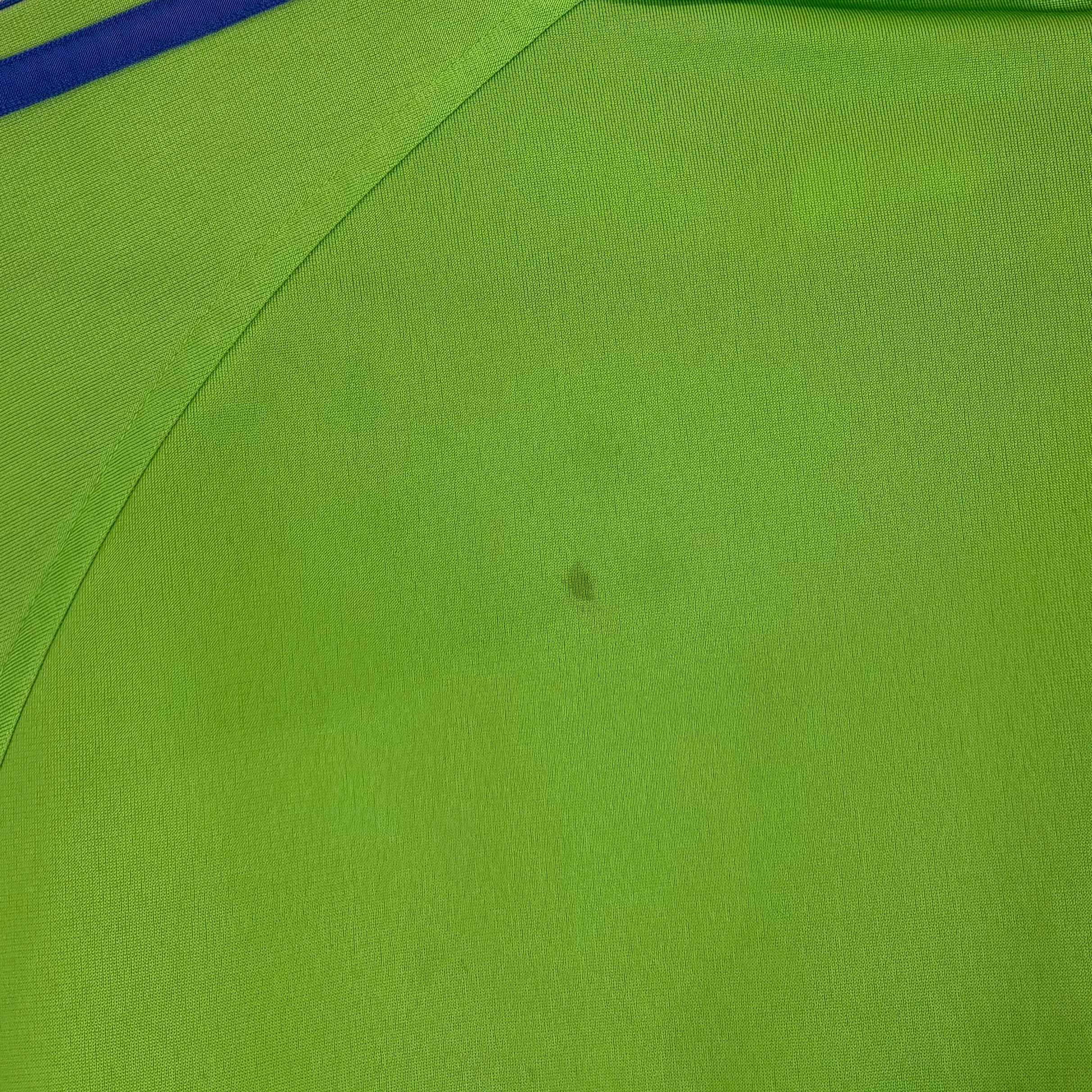 Adidas - Dreckig an den Ärmeln - Vinverse