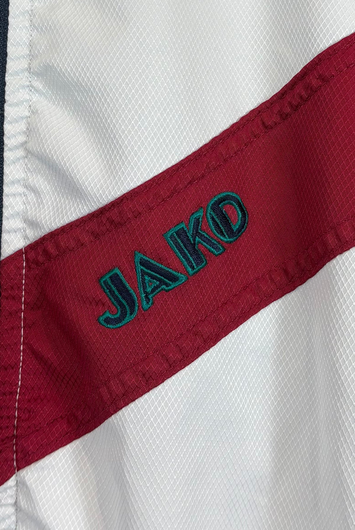 Jako - Vinverse