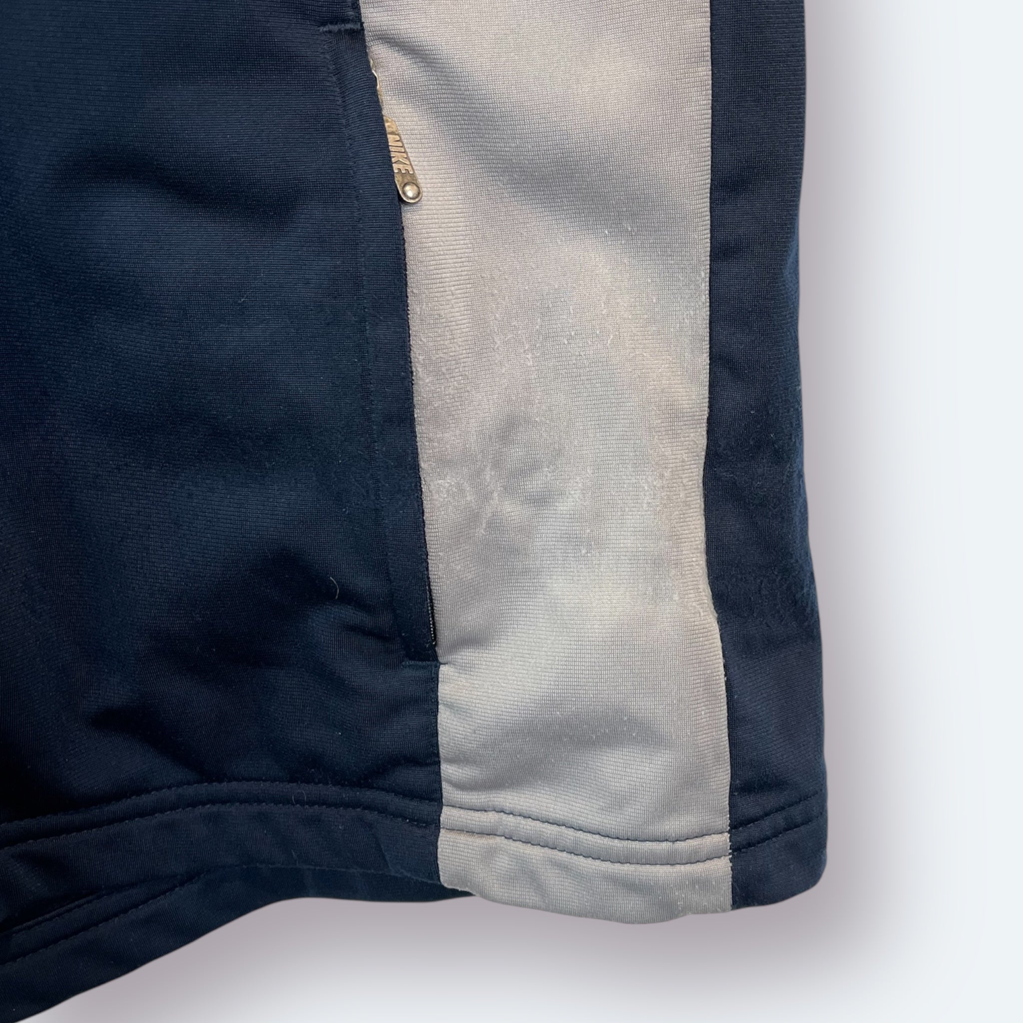 Nike Athletic Trainingsjacke Small Logo bestickt M - Vinverse