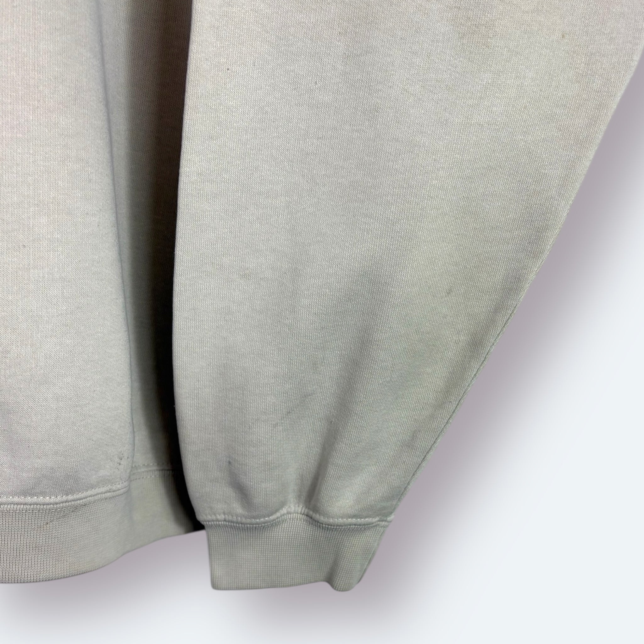 Reebok 2000s Sweater Beige M - Vinverse