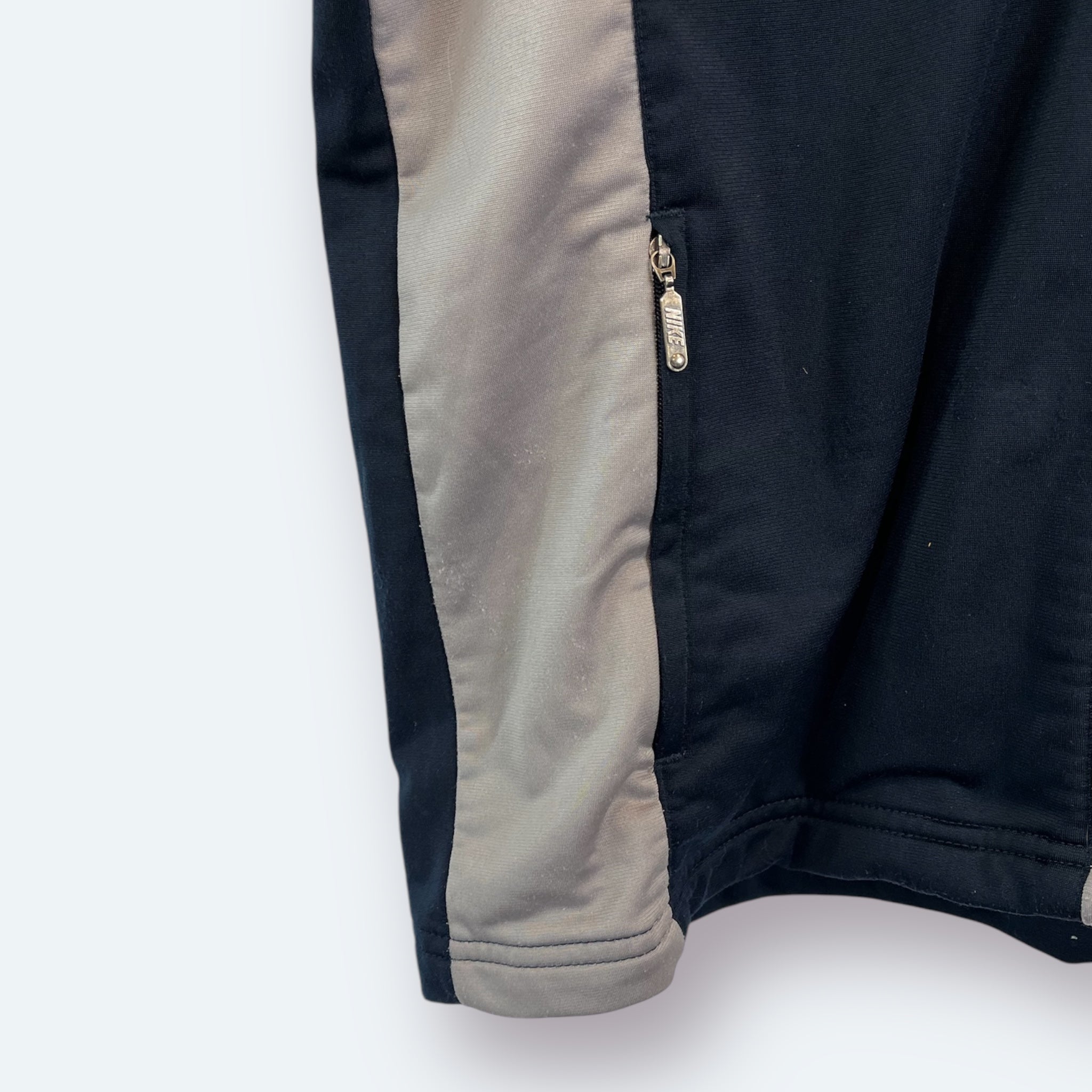 Nike Athletic Trainingsjacke Small Logo bestickt M - Vinverse