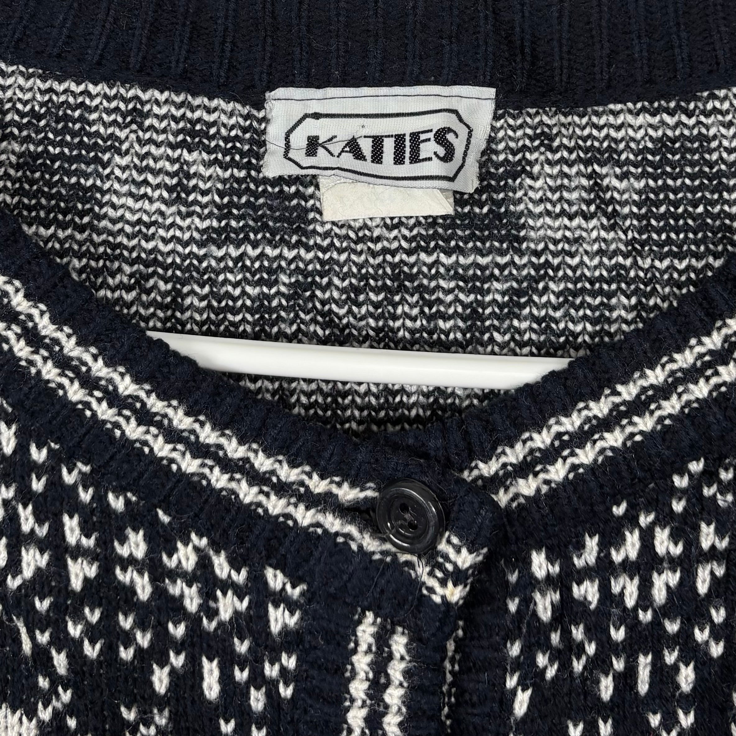 Katies Strickjacke L - Vinverse