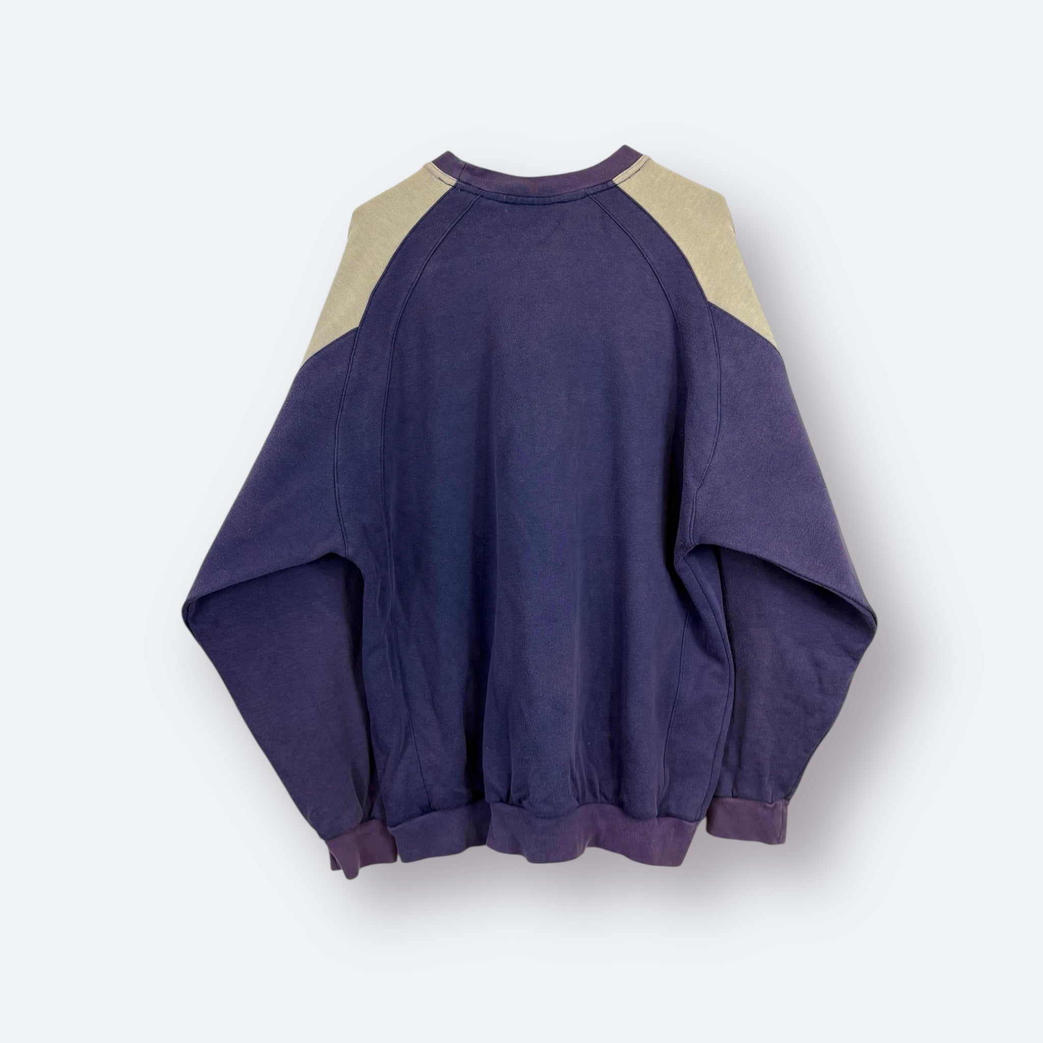 Adidas - Vinverse