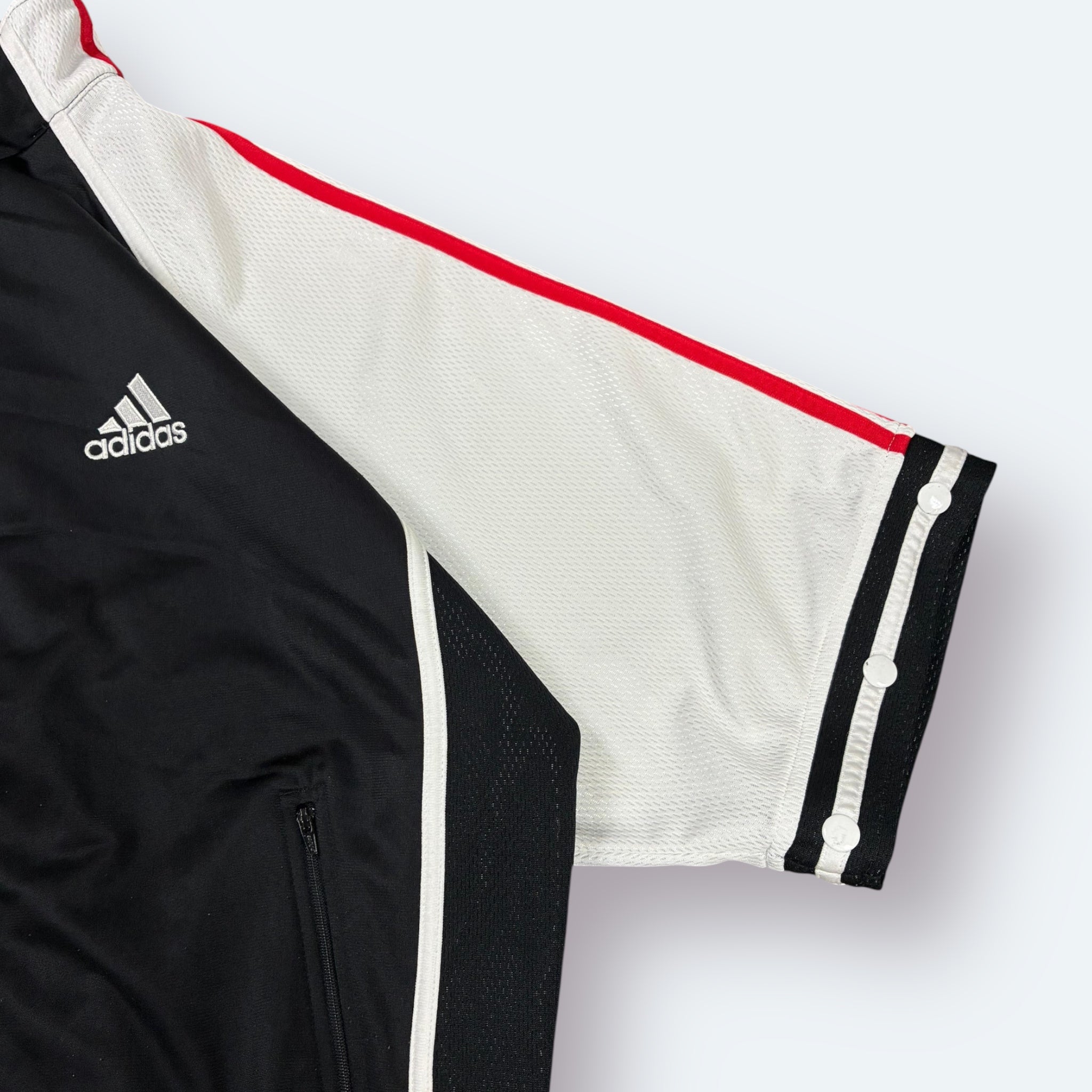 Adidas - Vinverse