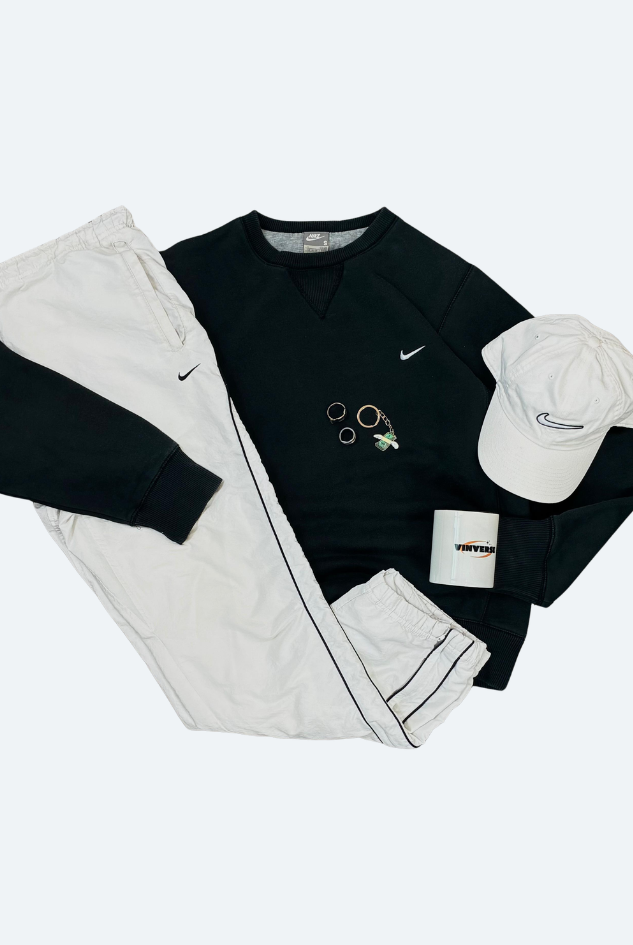 3-5 Pieces Vintage Mystery Box - Vinverse