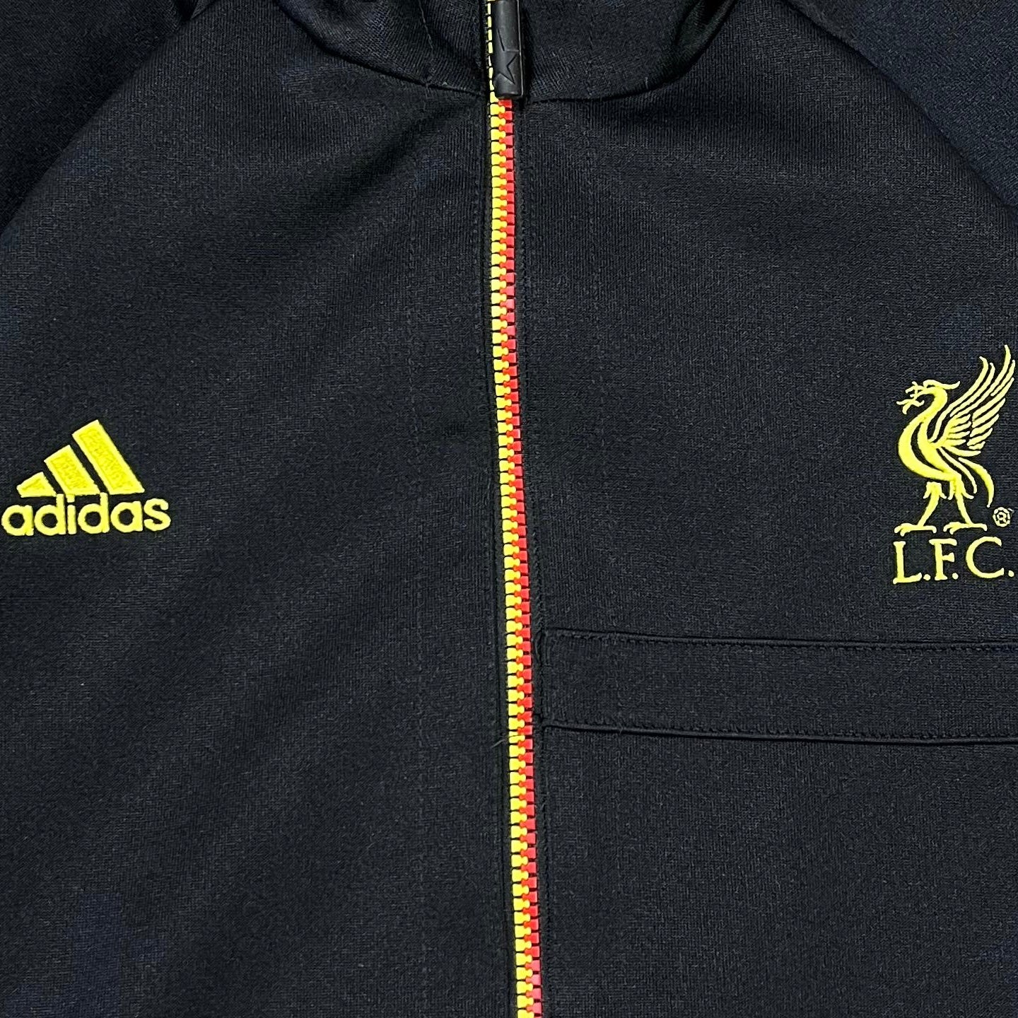 Adidas Liverpool 2000s Trainingsjacke Schwarz L - Vinverse