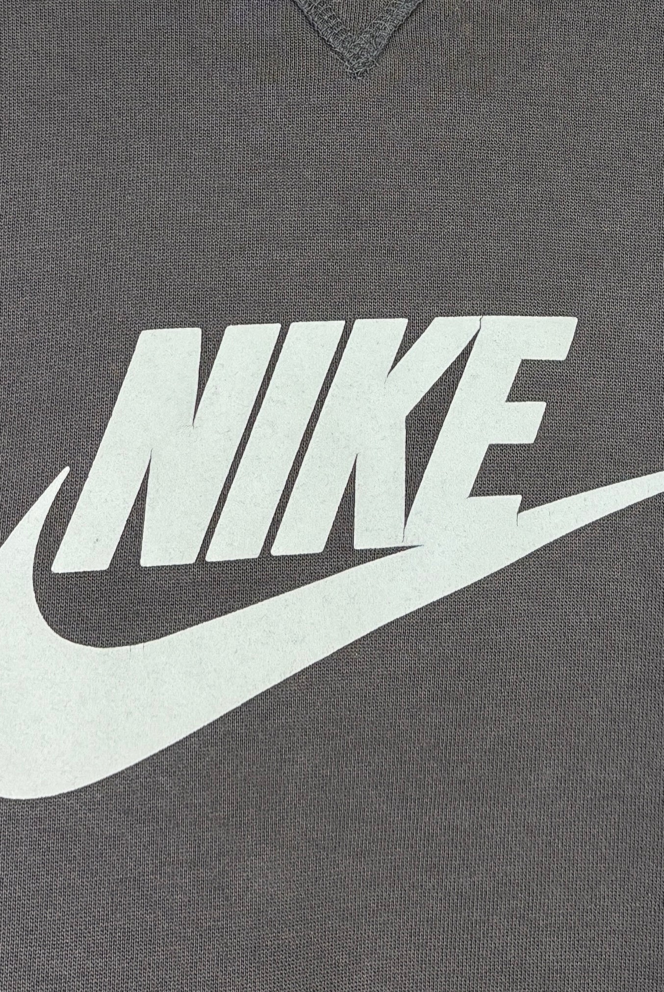 Nike 2000s Big Logo Sweater Braun L - Vinverse