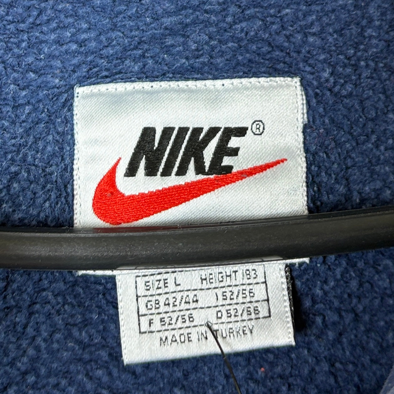 Nike Vintage Sweater Blau L (FLECKEN ENTFERNEN?) - Vinverse