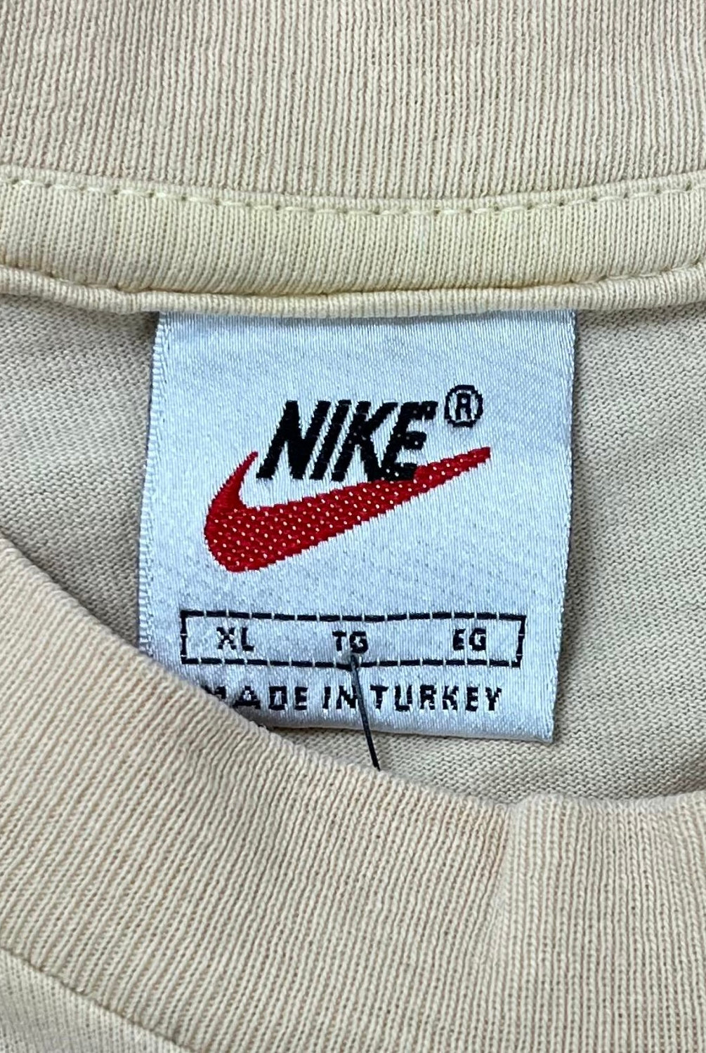 Nike Vintage T-Shirt Beige XL - Vinverse