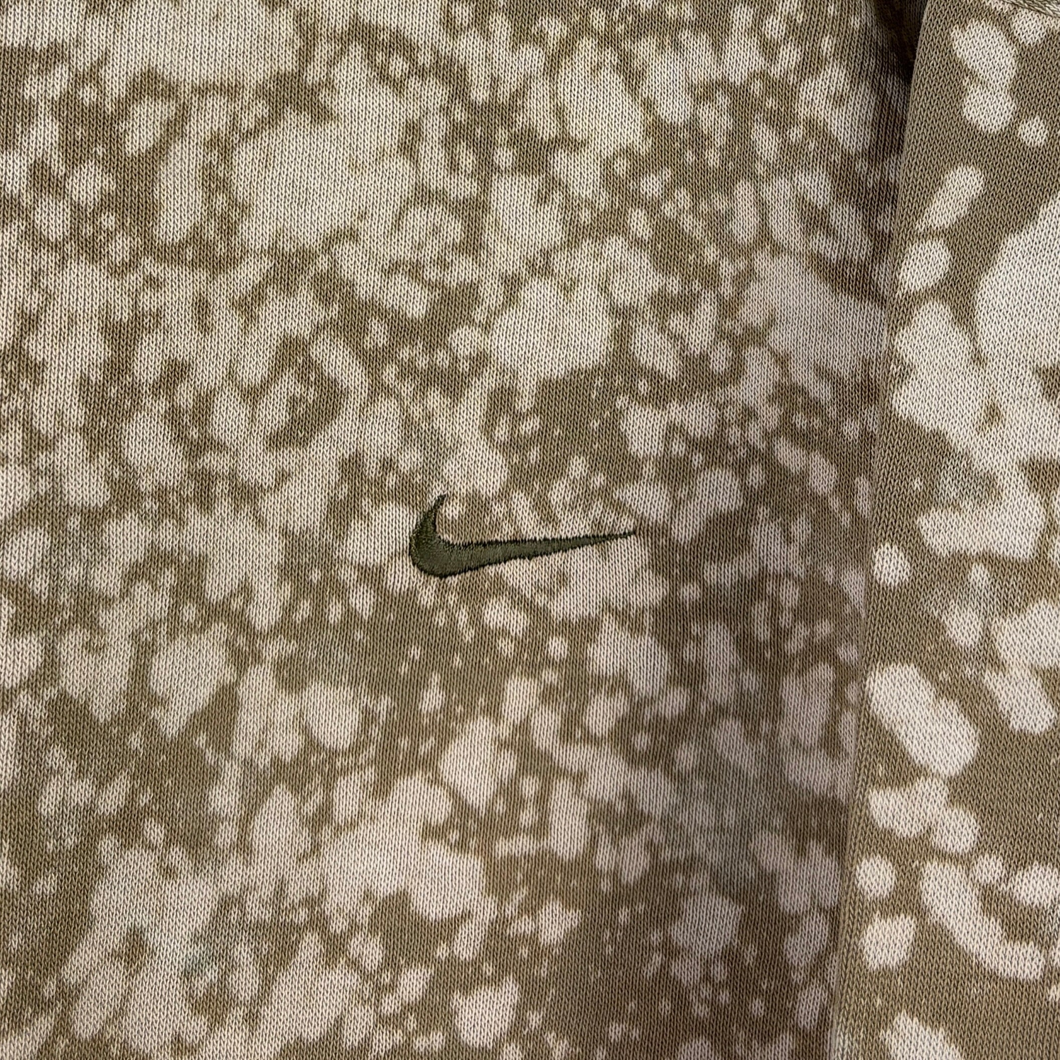 Nike 2000s Y2K Re:Bleach Sweater Distressed M - Vinverse