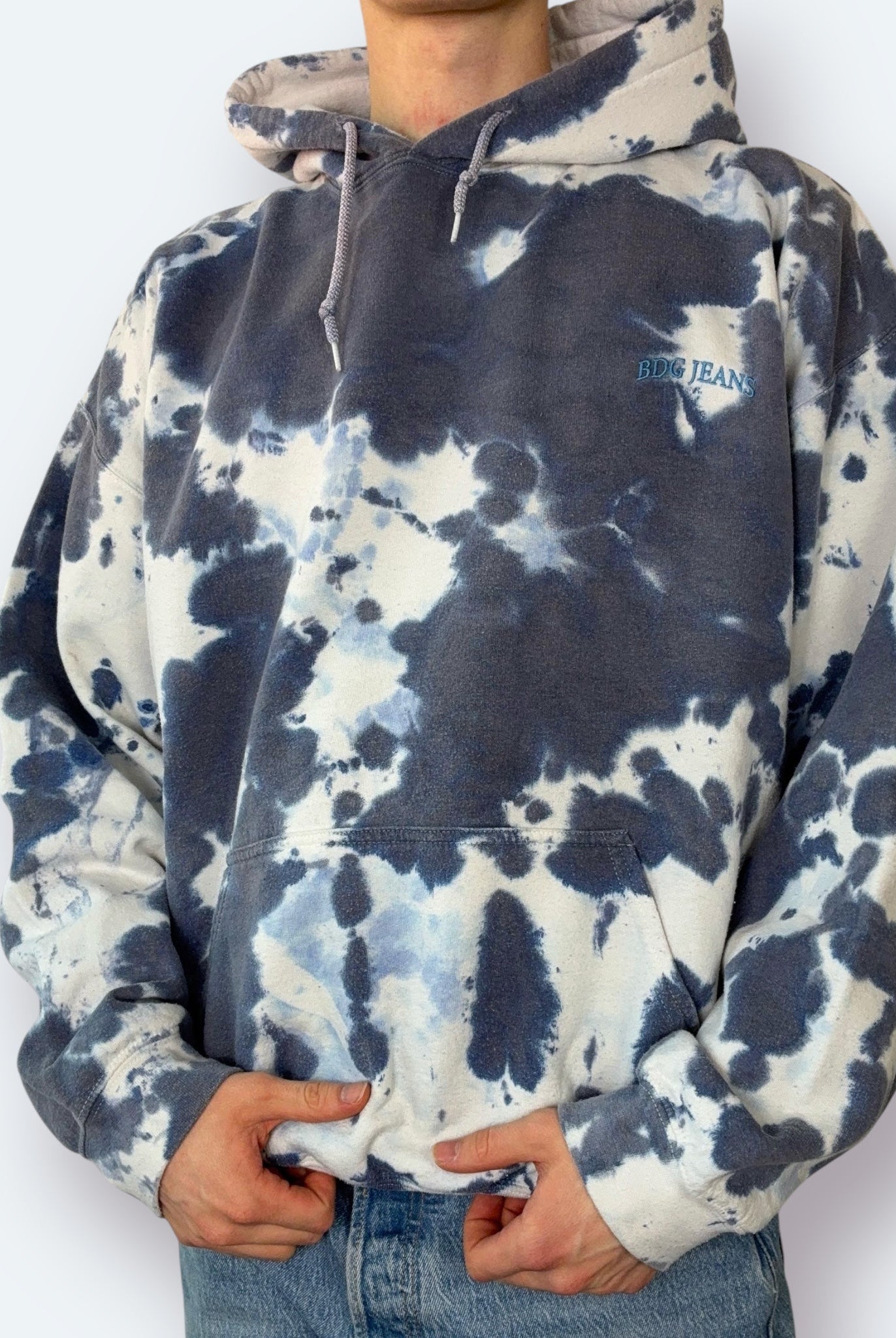 Bleach Hoodie BDG Jeans L - Vinverse