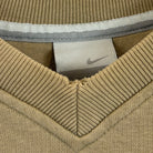 Nike 2000s Sweater Beige L - Vinverse