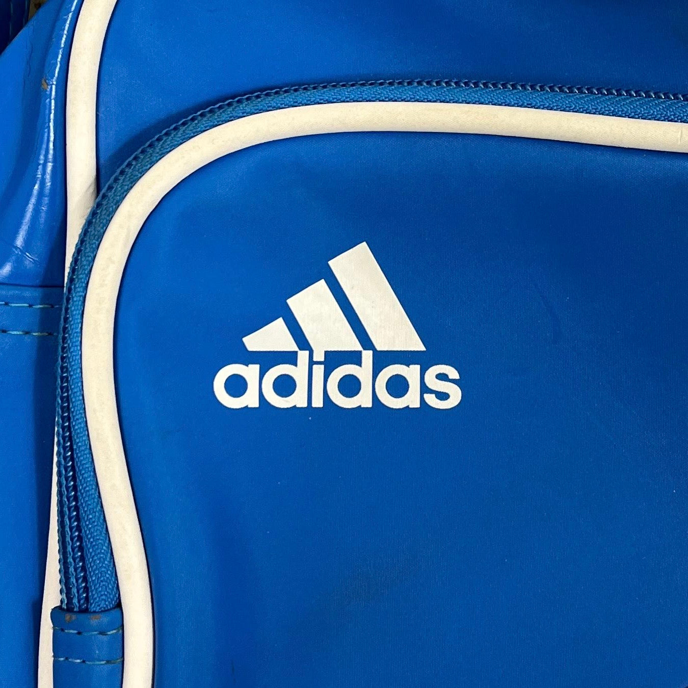 Adidas - Vinverse