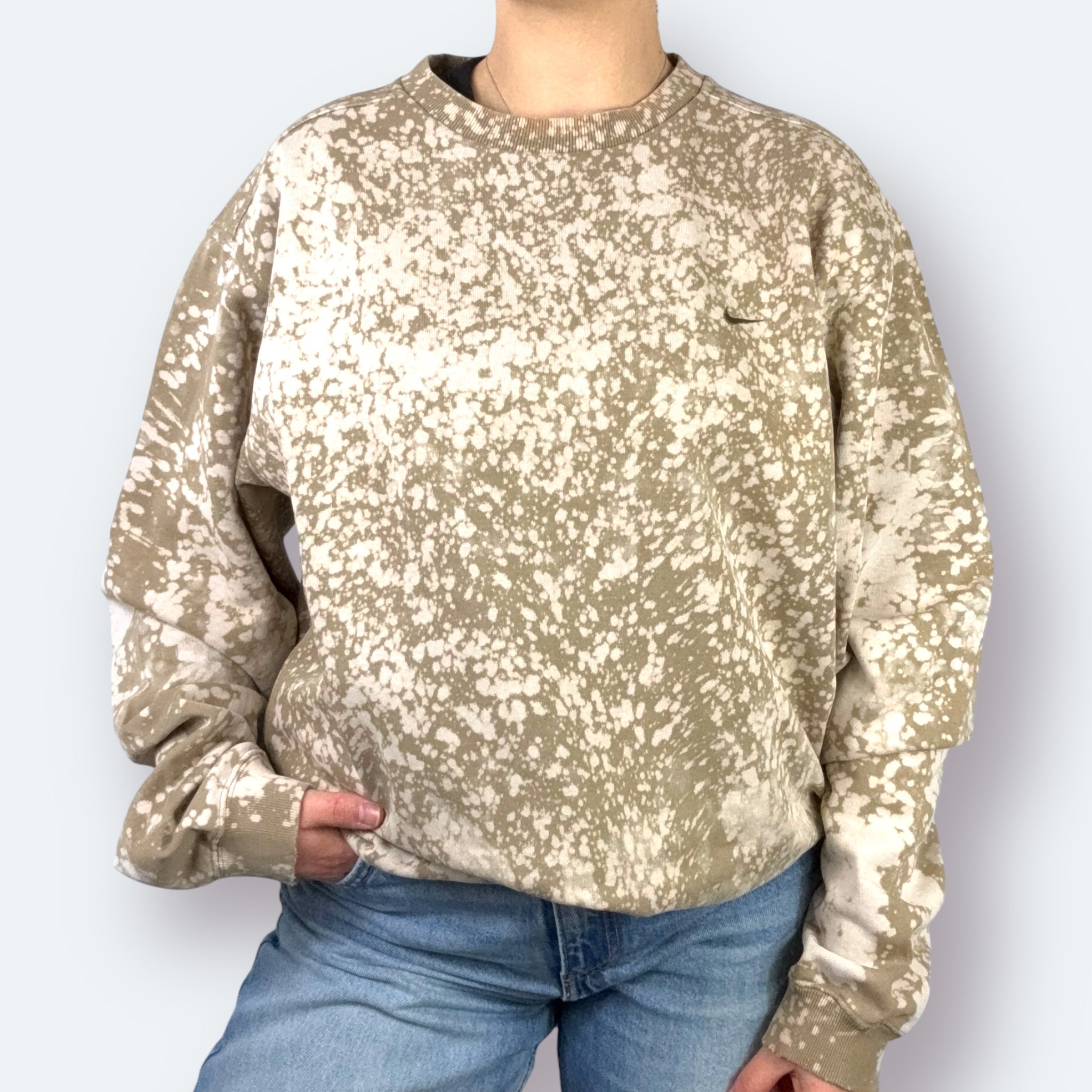 Nike 2000s Y2K Re:Bleach Sweater Distressed M - Vinverse