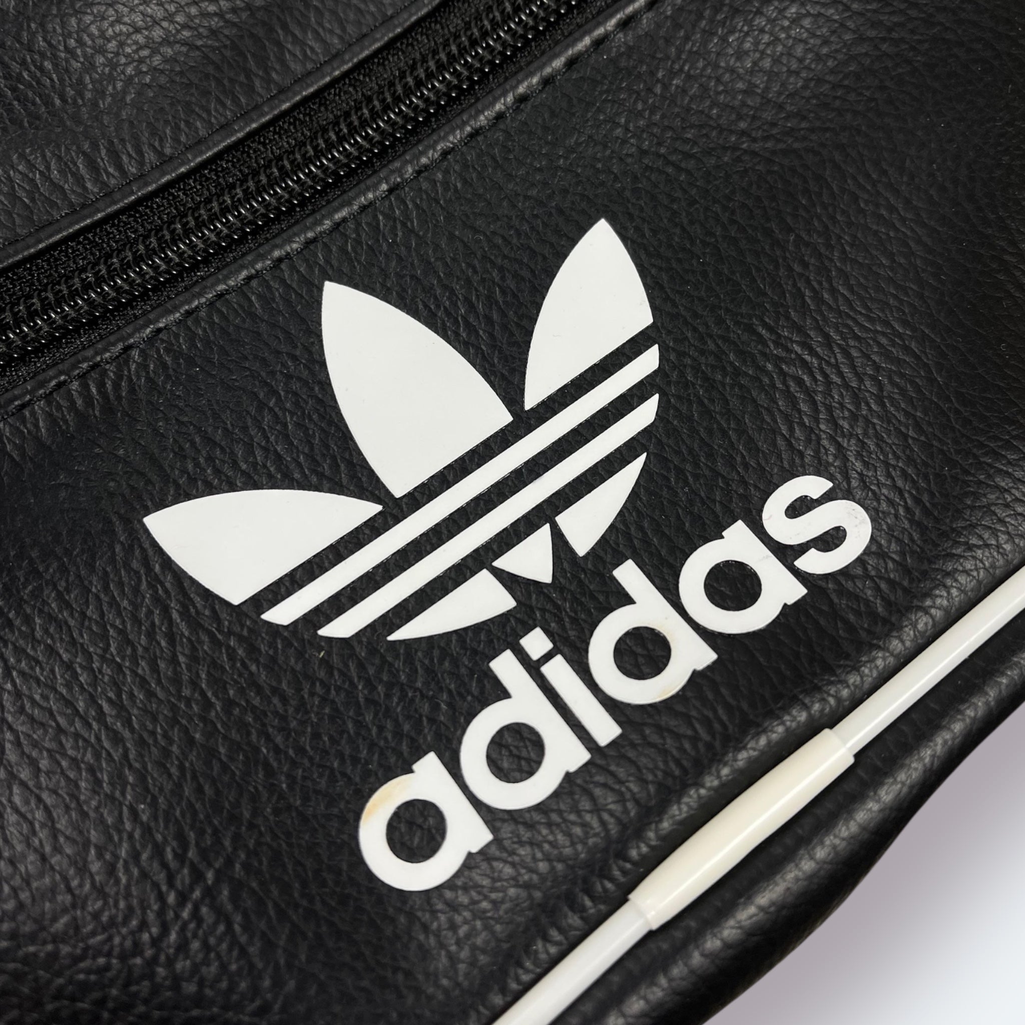 Adidas - Vinverse