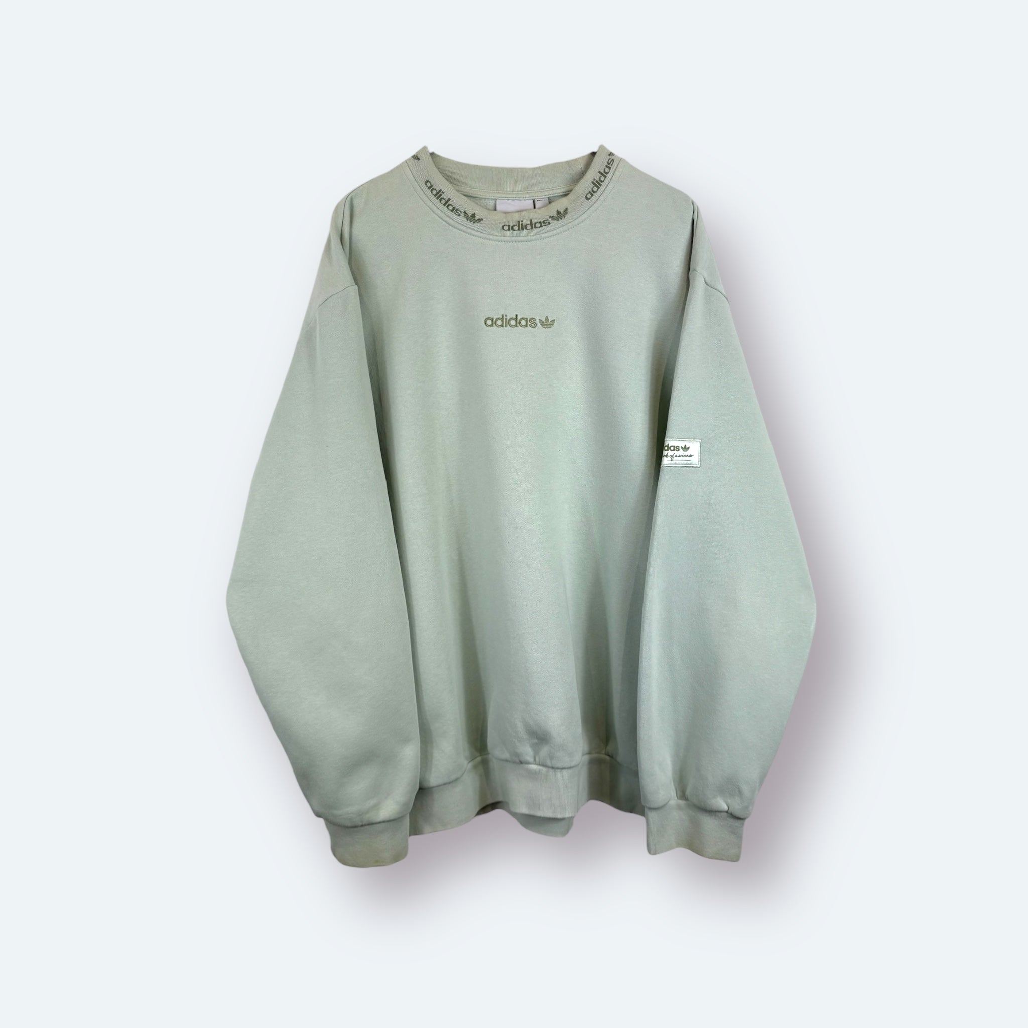 Adidas - Kragen und Ärmel verfärbt - Vinverse