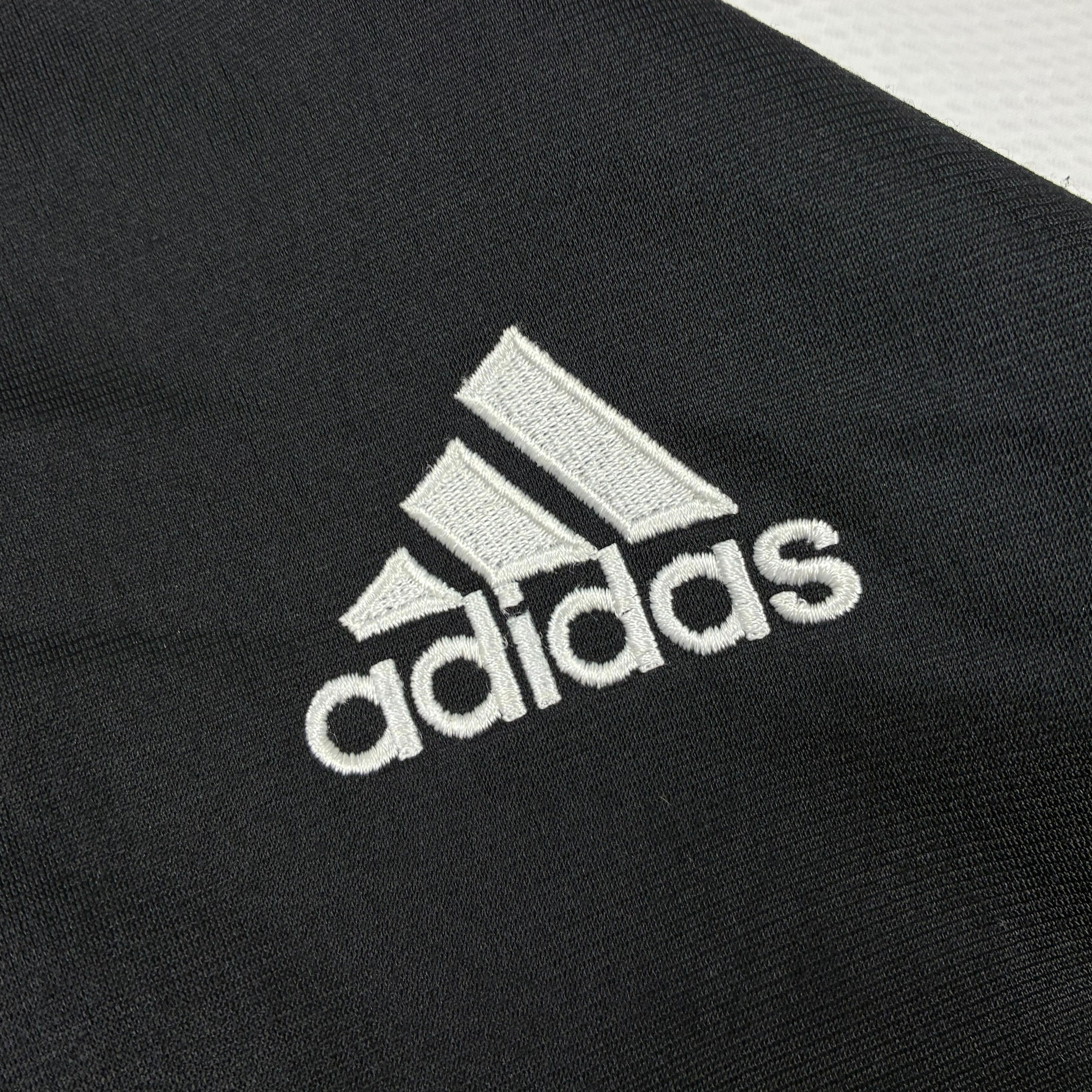 Adidas - Vinverse