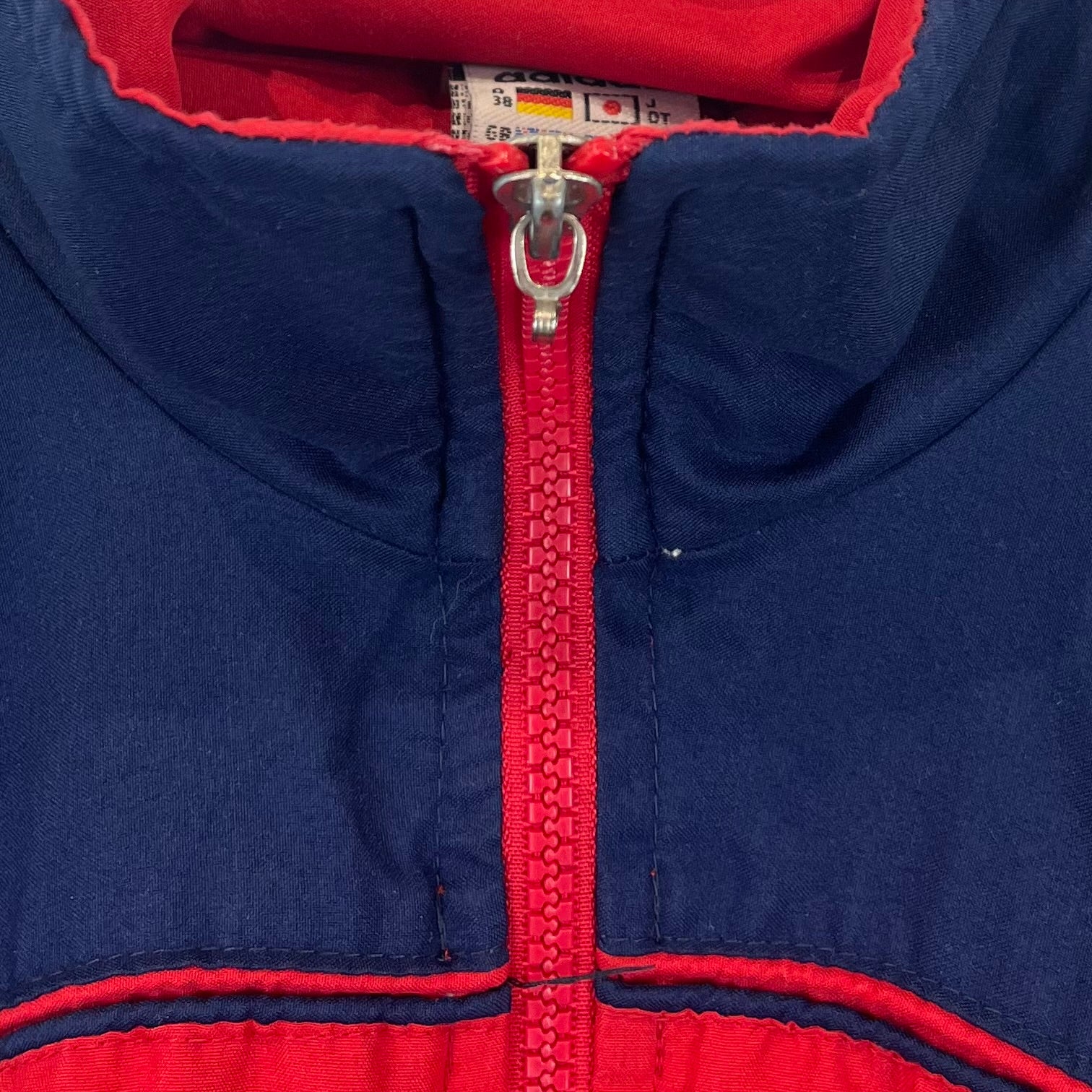 Adidas 90er Vintage Trainingsjacke bestickt Rot M - Vinverse