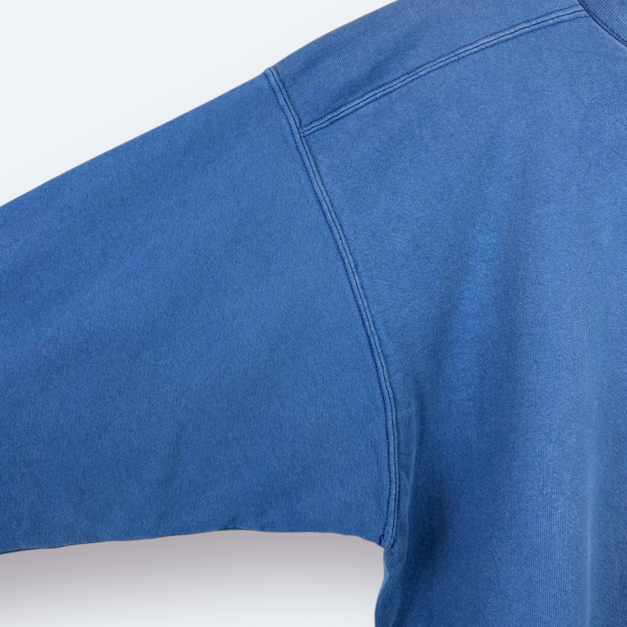 Nike - ausgeleiert, mehrere kleine Macken am Rücken - Vinverse