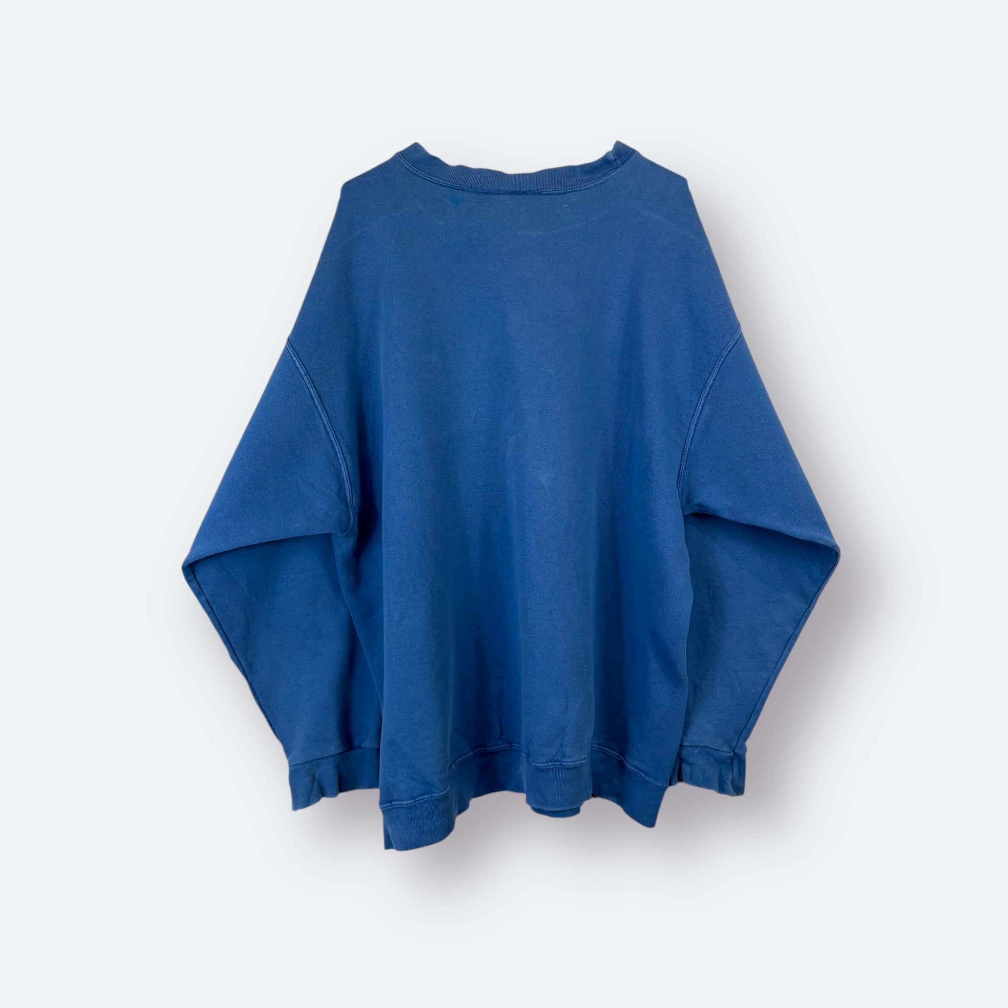 Nike - ausgeleiert, mehrere kleine Macken am Rücken - Vinverse