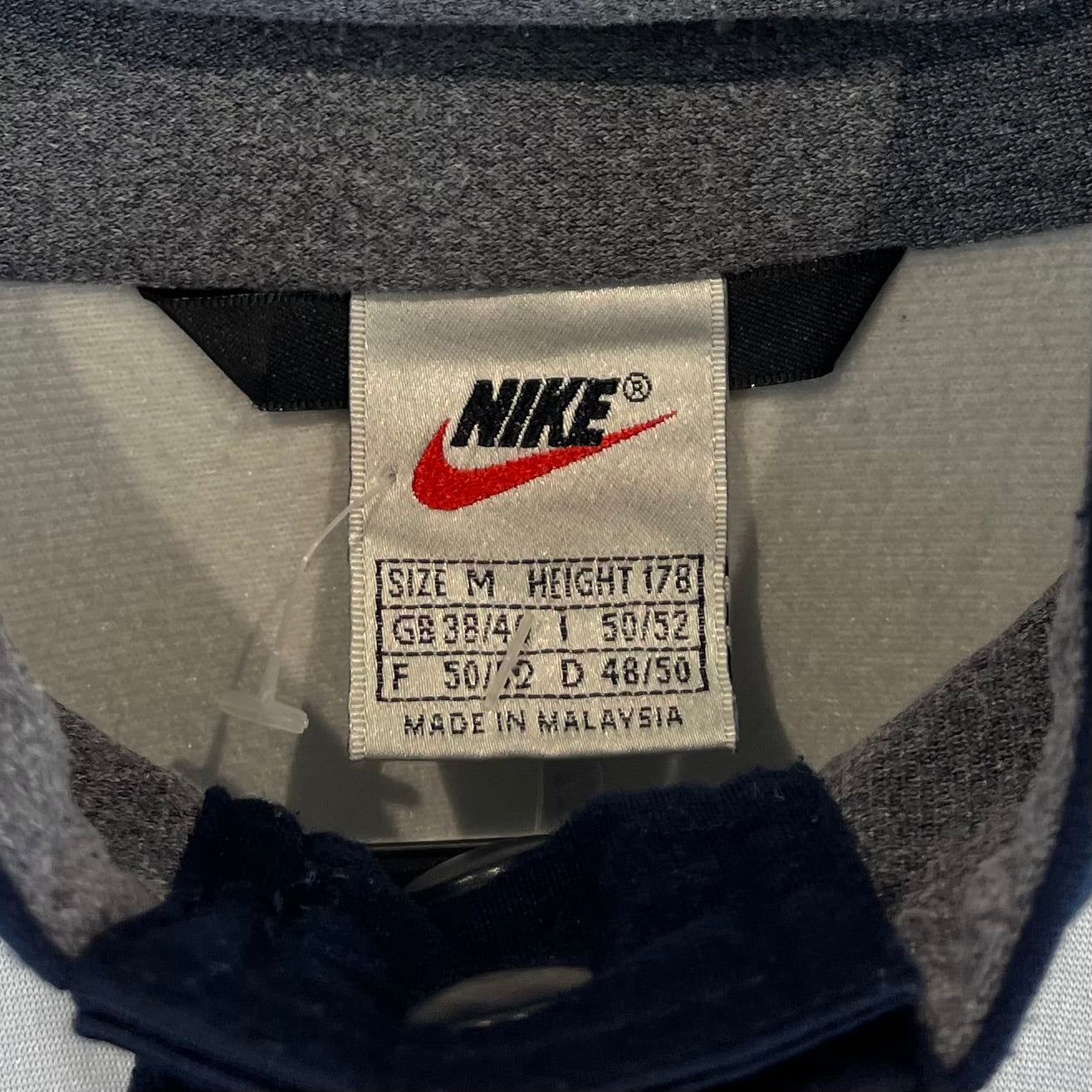 Nike 90er Vintage Trainingsjacke bestickt Blau M - Vinverse