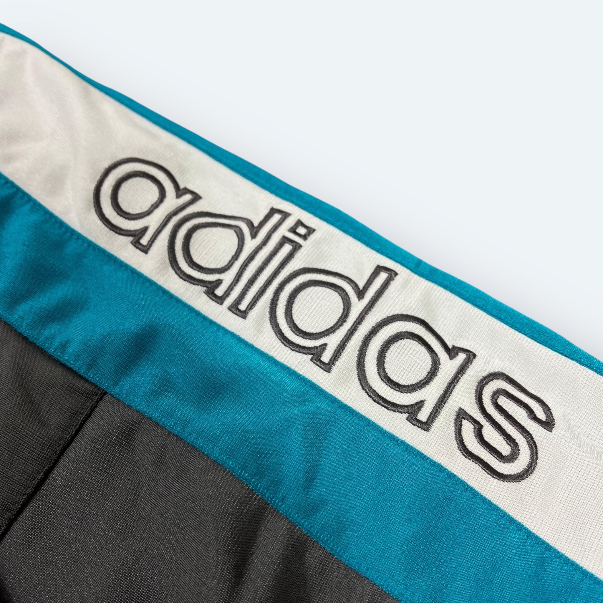 Adidas - Vinverse