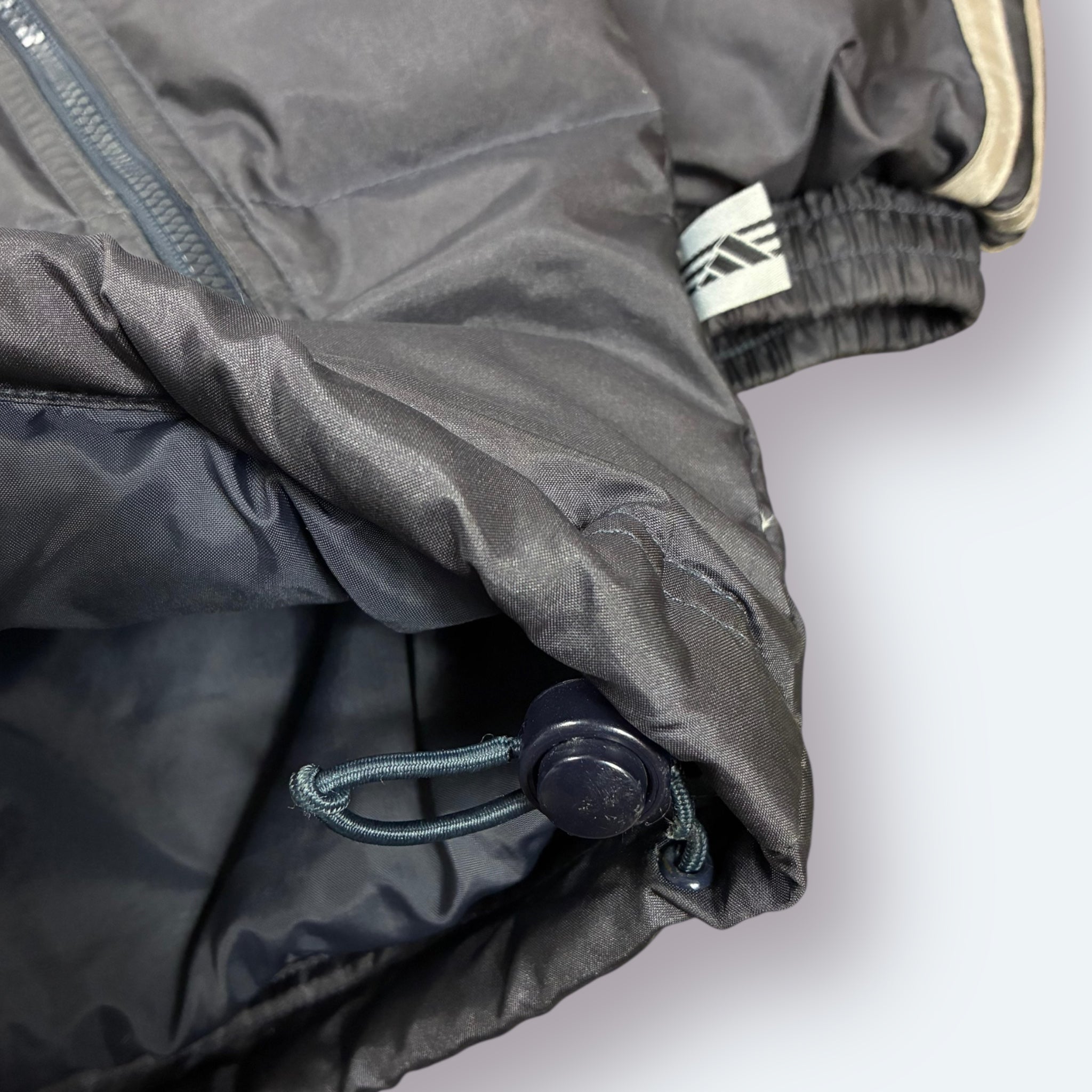 Adidas 2000 Vintage Daunenjacke Schwarz XL - Vinverse