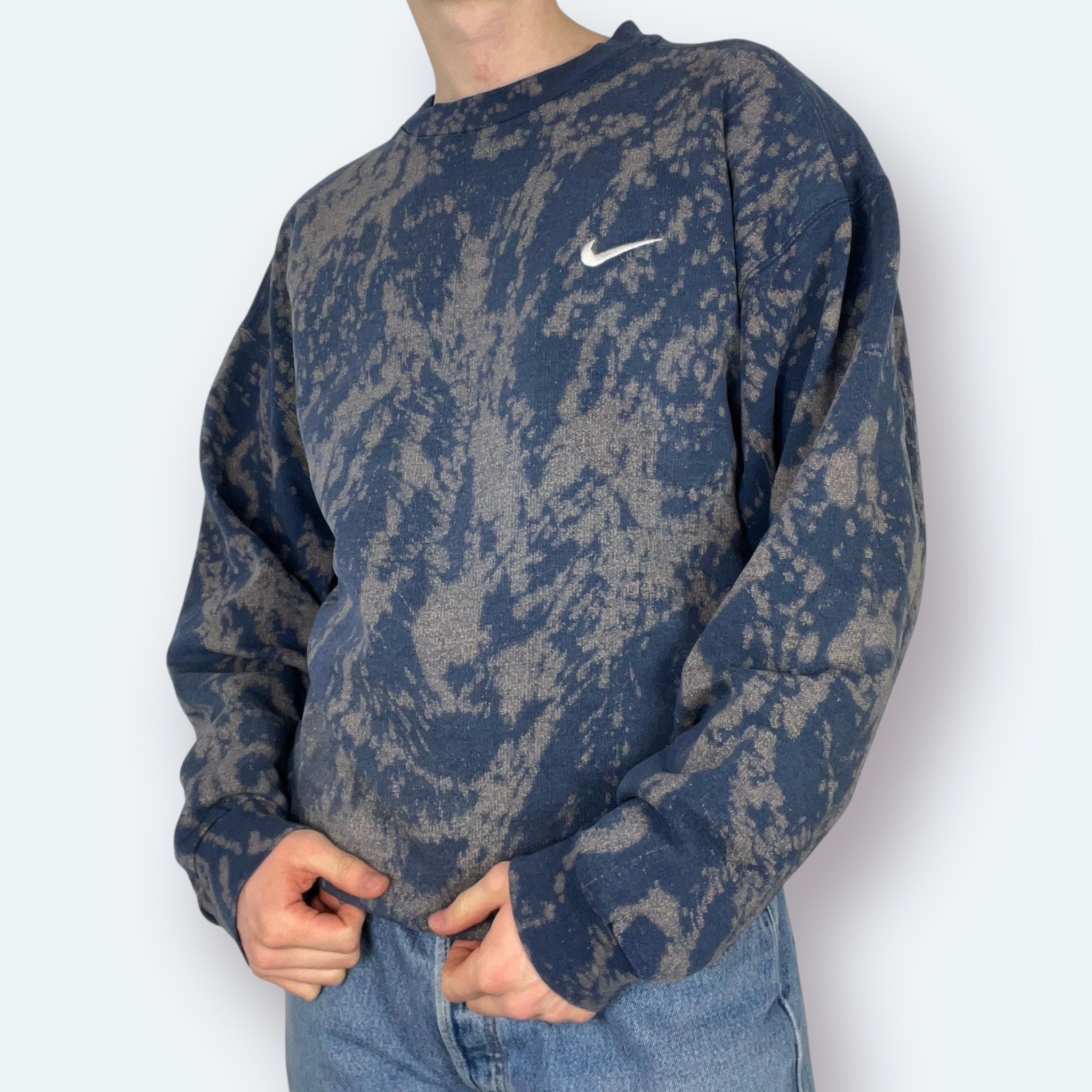 Nike 90s Vintage Re:Bleach Sweater Marineblau Grau XL - Vinverse