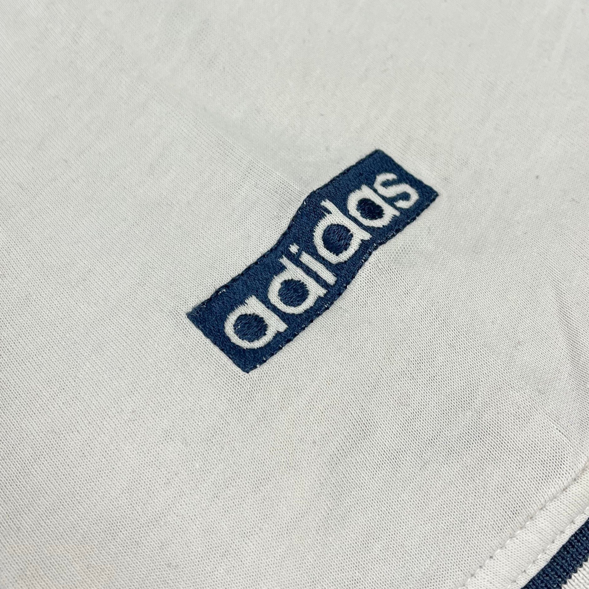 Adidas - Vinverse