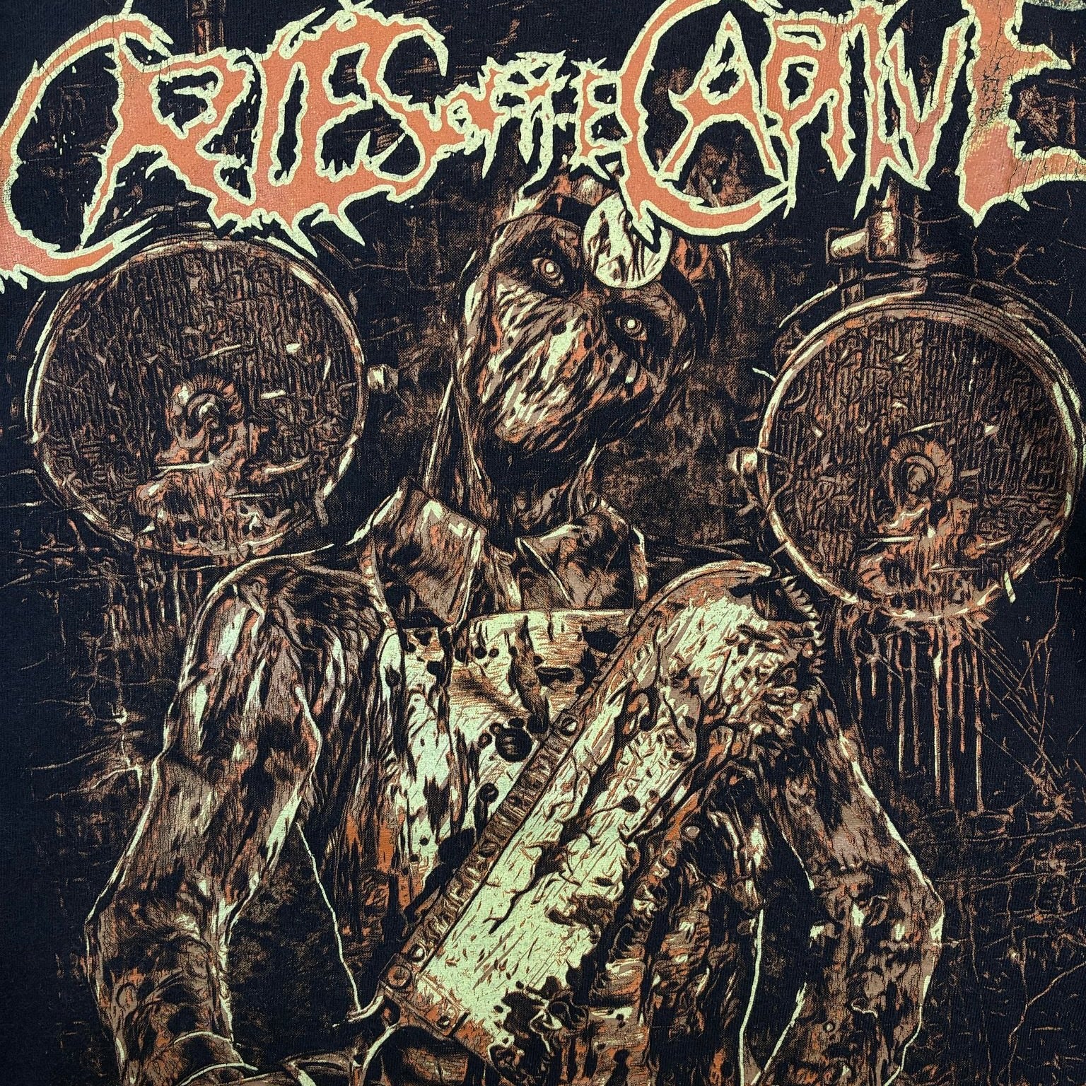 Metal Tee Cries of the Captive XL - Vinverse