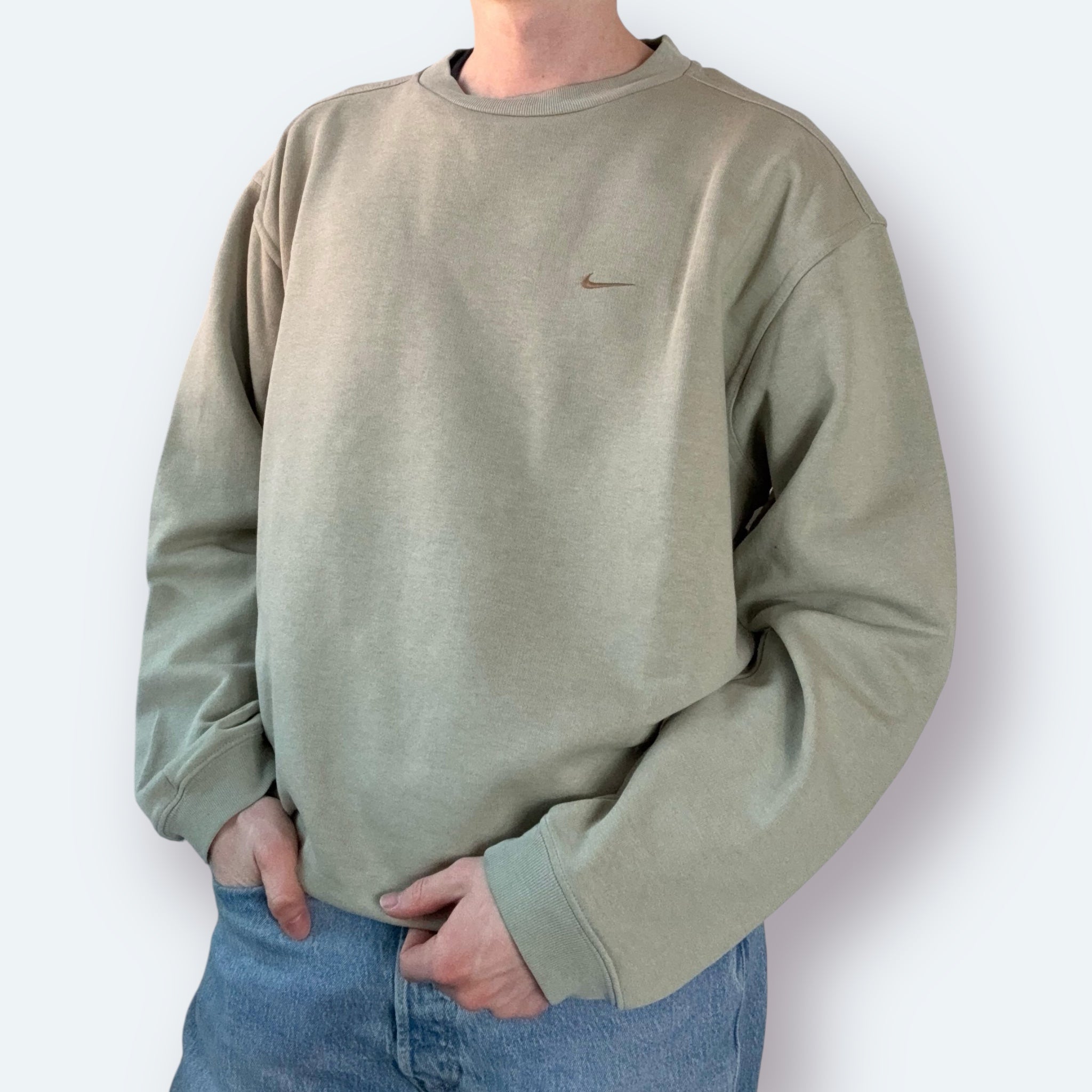 Nike 2000s Y2K Sweater M - Vinverse